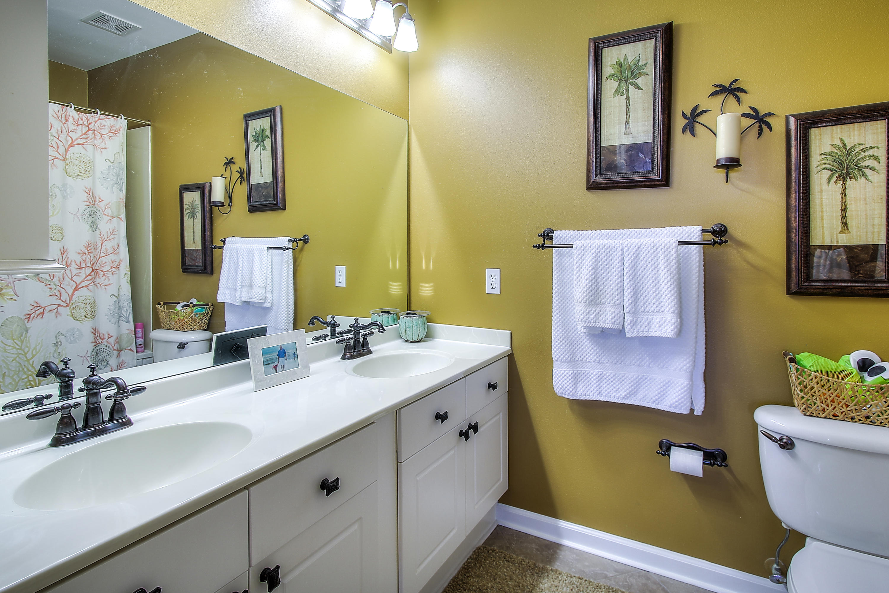 EMERALD WATERS - Residential