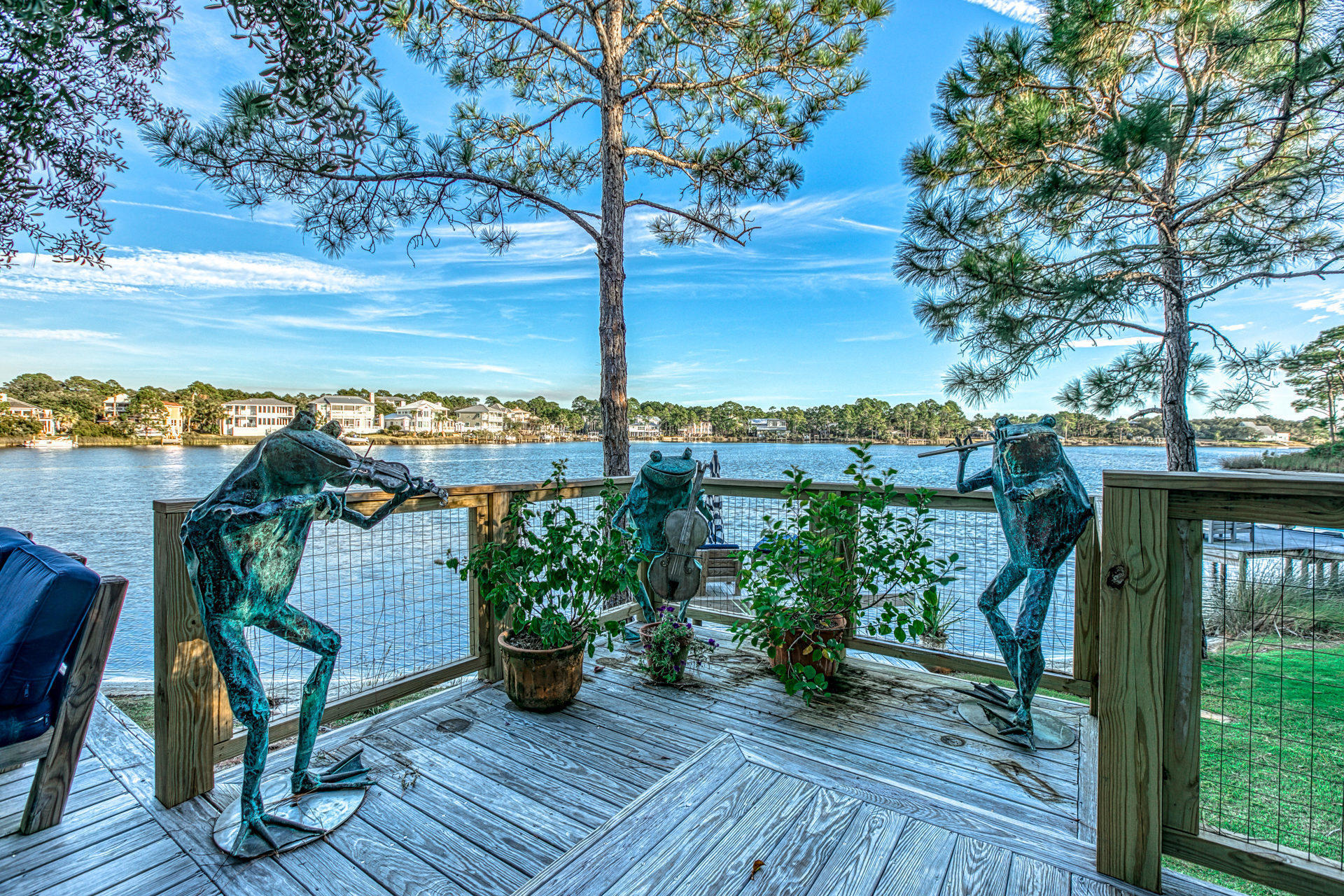 EASTERN LAKE S/D - Residential