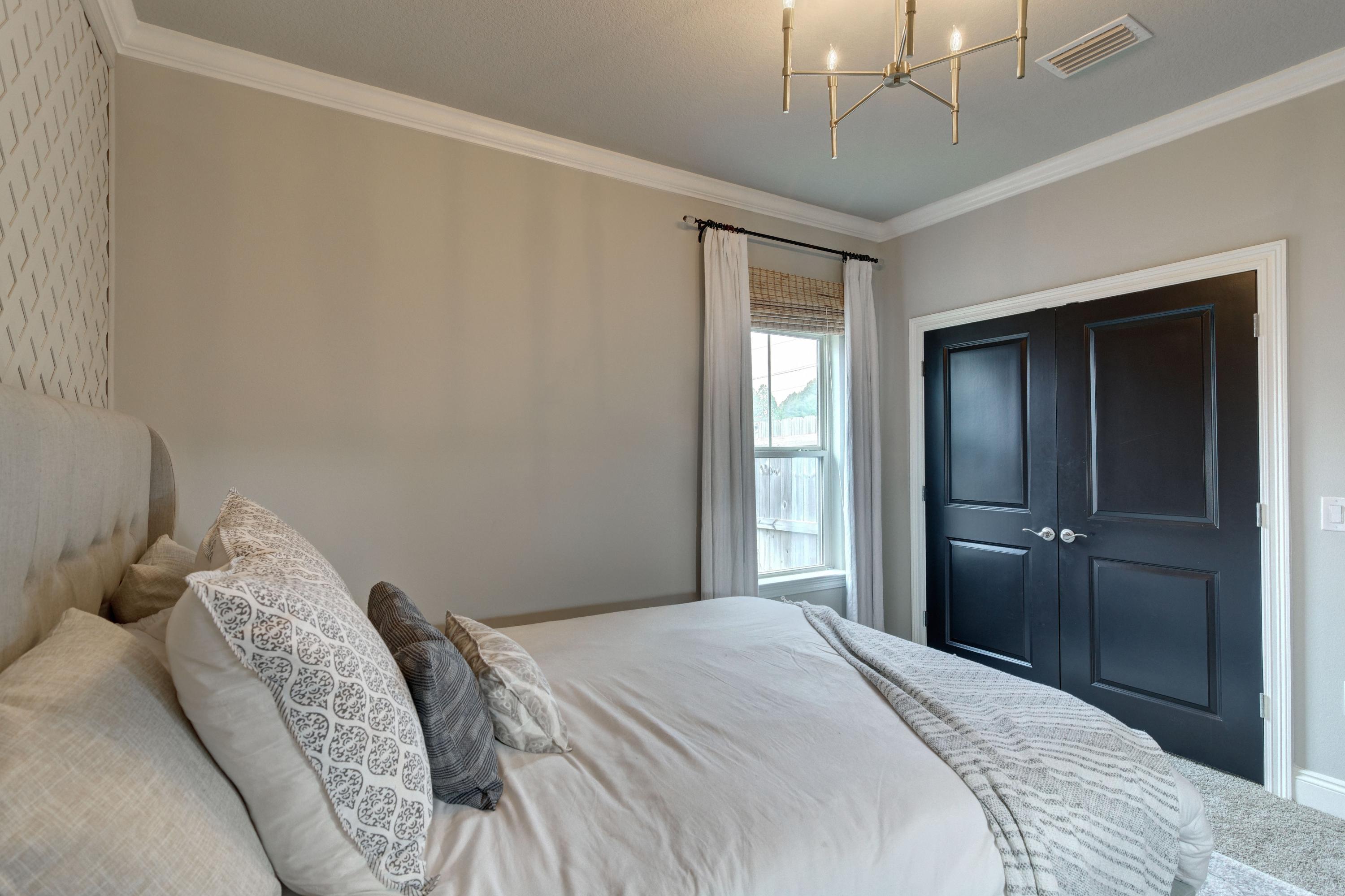 NAVARRE S/D 2ND ADDN - Residential