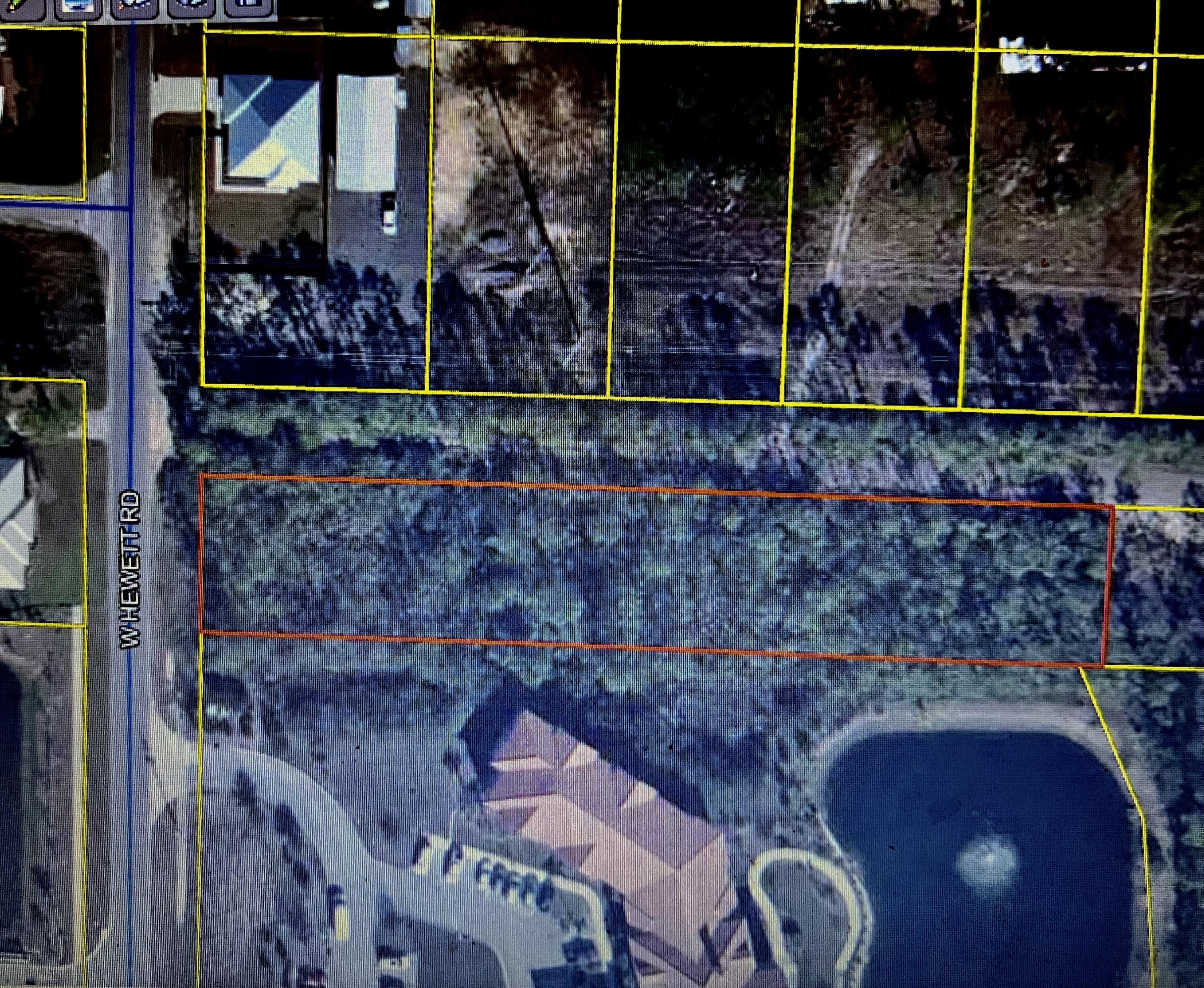 4 consecutive lots being sold together. Lot 1 borders W. Hewitt. All 4 lots border Somerby Assisted Living in Santa Rosa Beach. The lots are approximately a quarter of an acre each. Land is wooded.