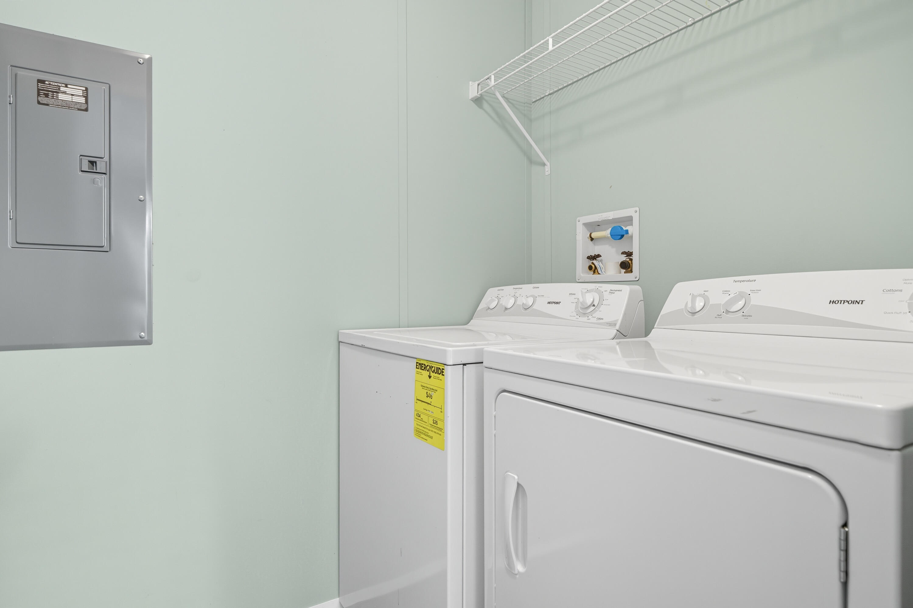 COUNTRY MANOR ESTATES - Residential