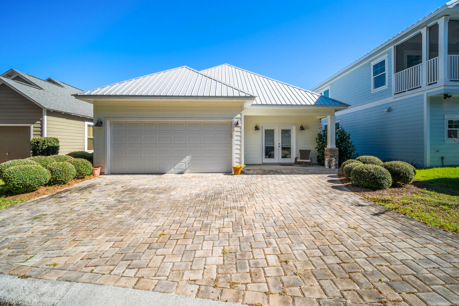 TURTLE COVE - Residential