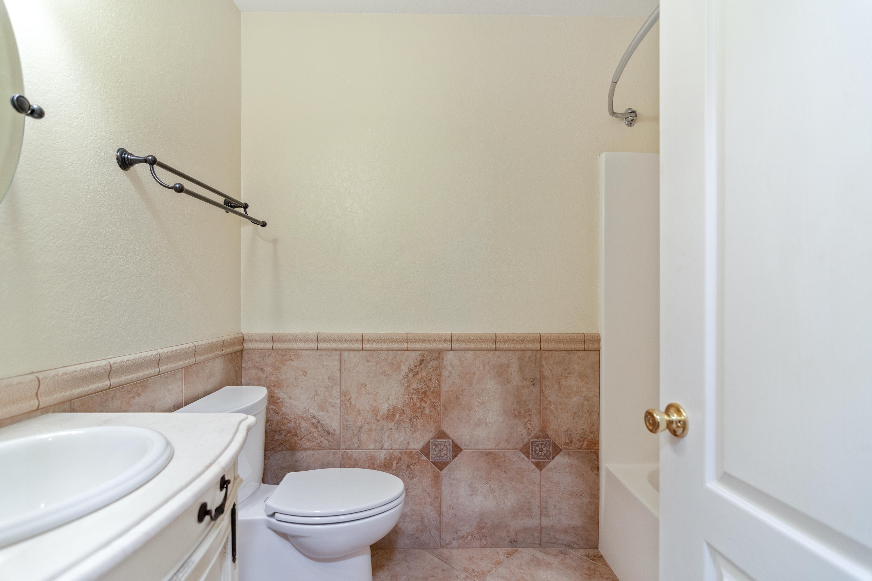 ROLLING HILLS ESTATES - Residential