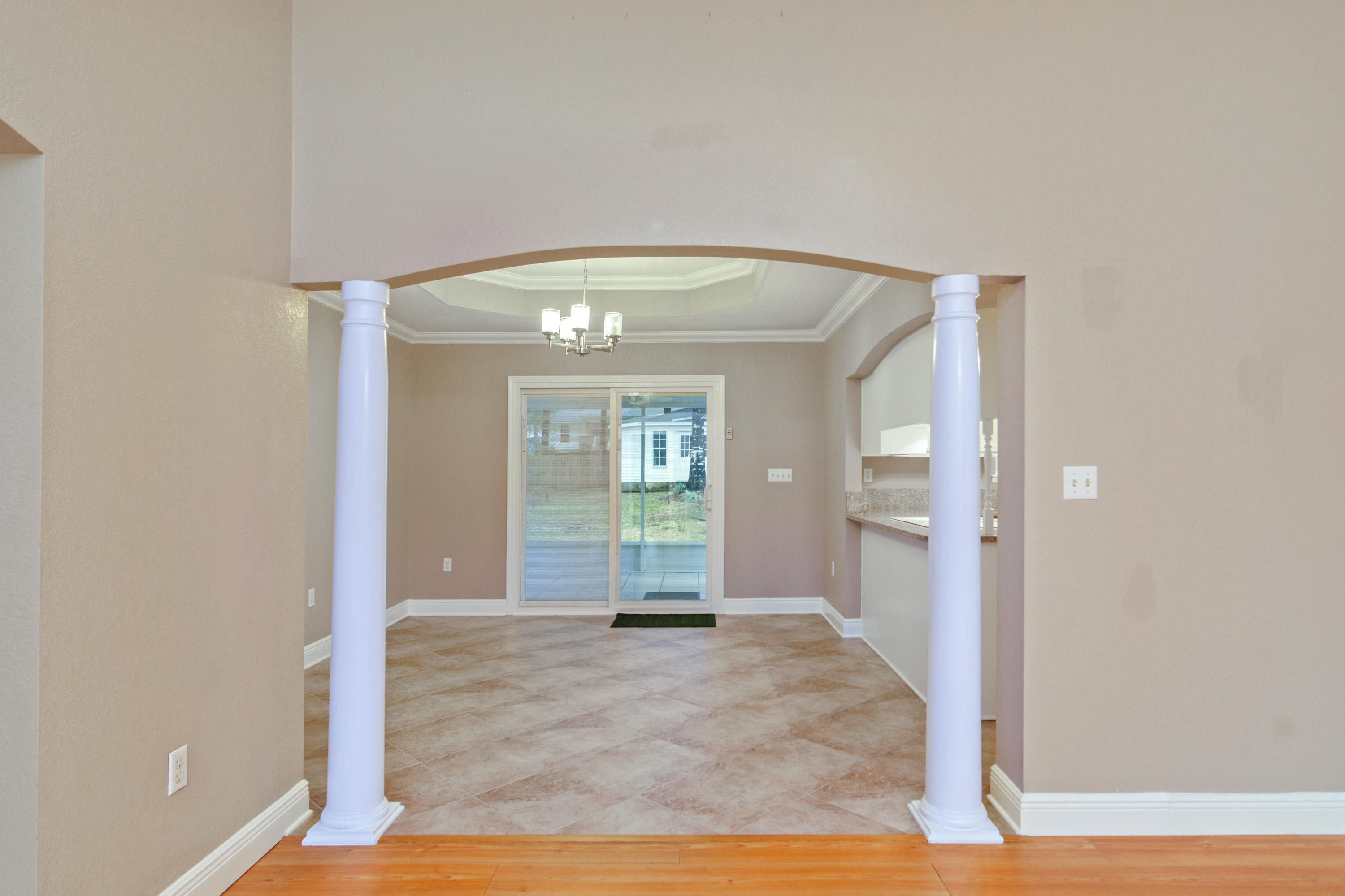 ROLLING HILLS ESTATES - Residential