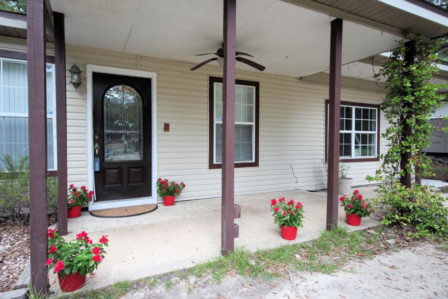 This cute and spacious home is upgraded!
Credit Report and Background Check is required.
$60 application fee
NO SMOKERS!!
NO PETS!!
$1,250 Security Deposit required