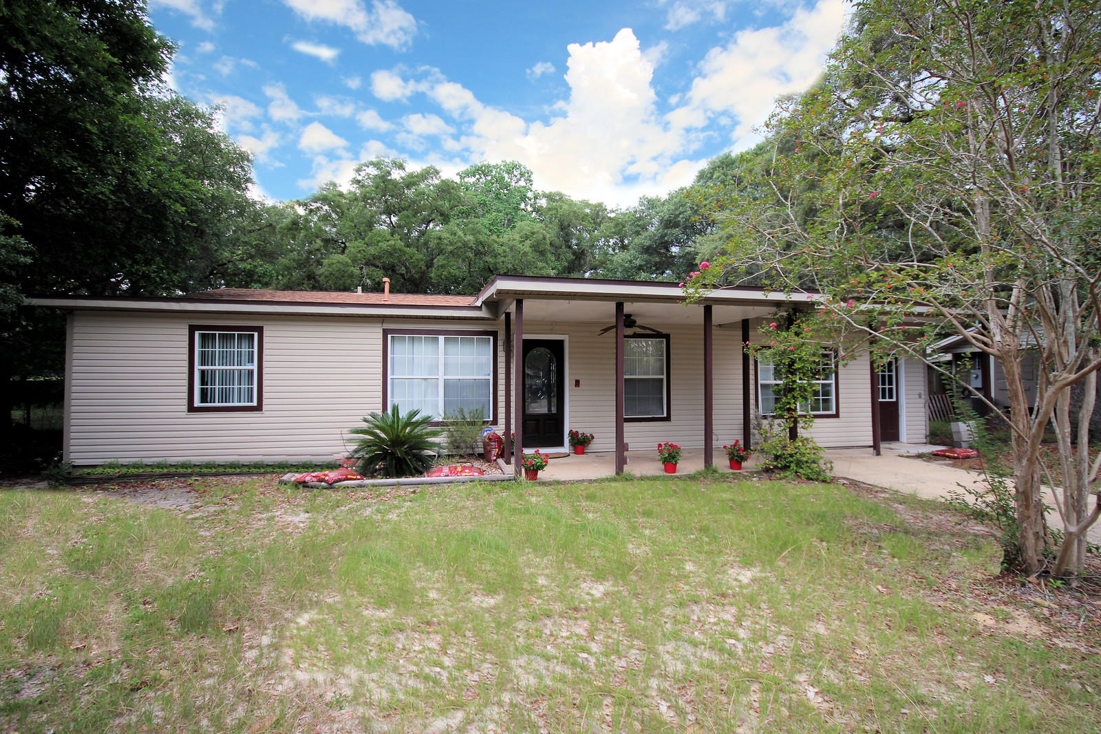 3RD ADD GARNIER BCH LOT 13 BLK 5 - Residential Lease