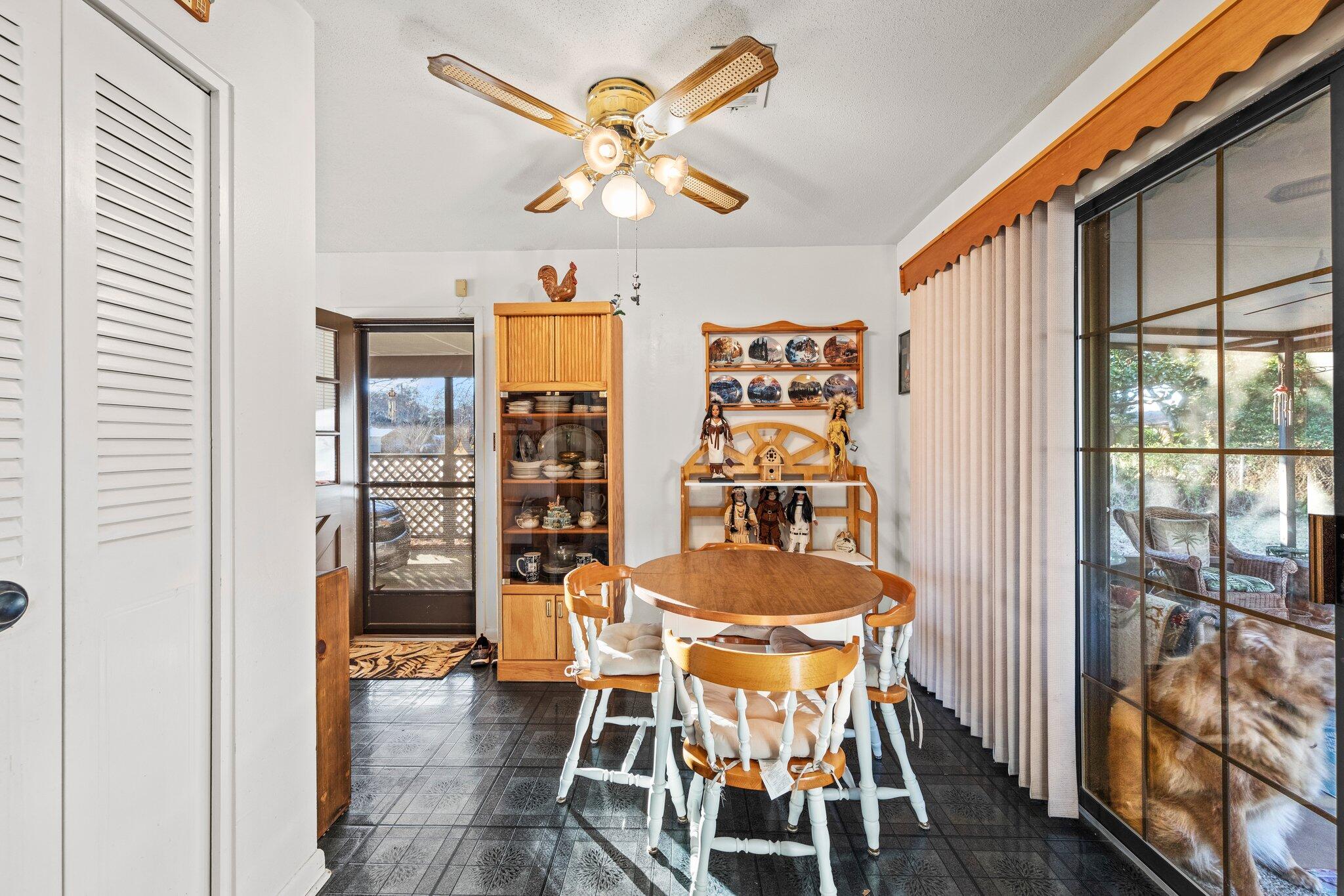 SANTASIA PARK 1ST ADD LOT 6 BLK D - Residential