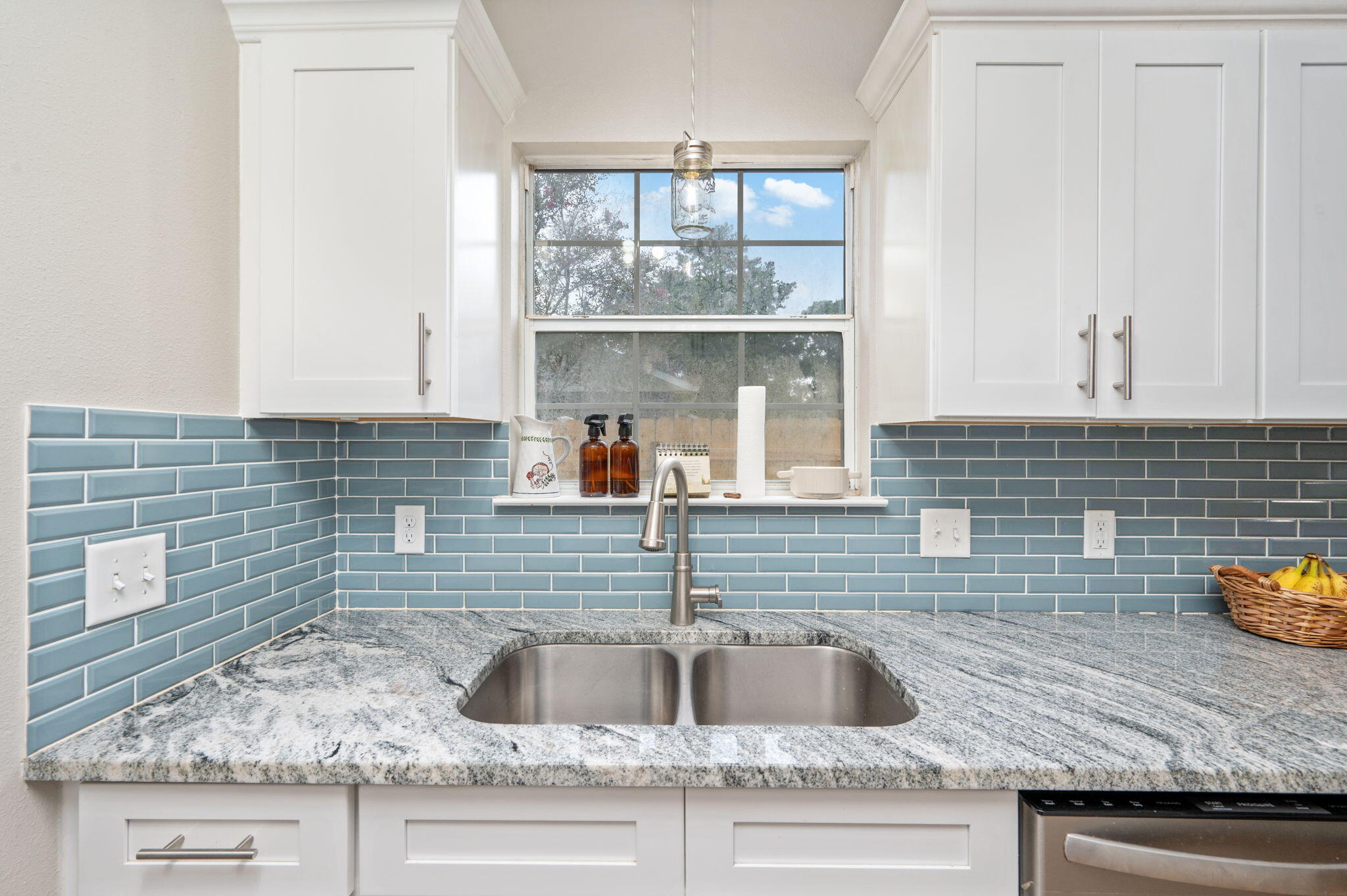 SHOAL TERRACE ESTATES - Residential Lease