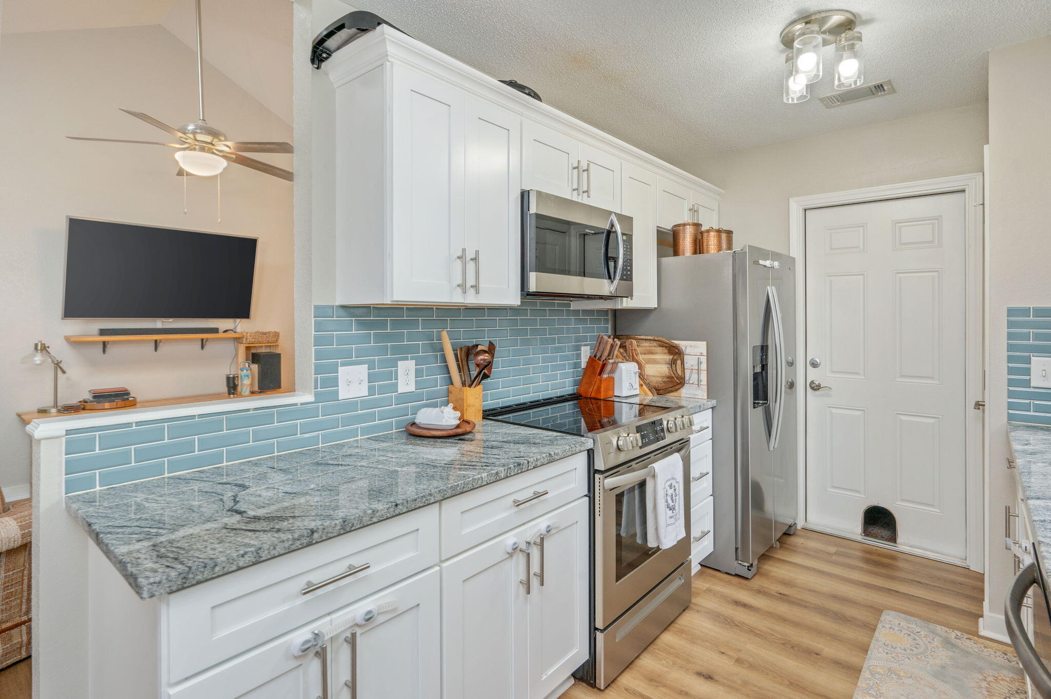 SHOAL TERRACE ESTATES - Residential Lease