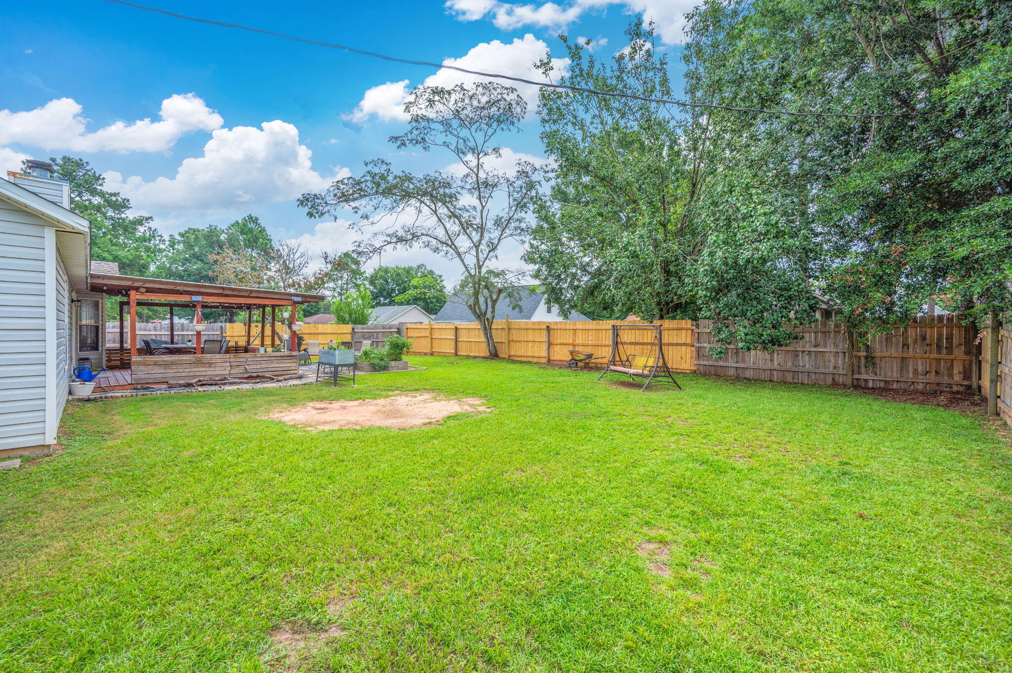 SHOAL TERRACE ESTATES - Residential Lease