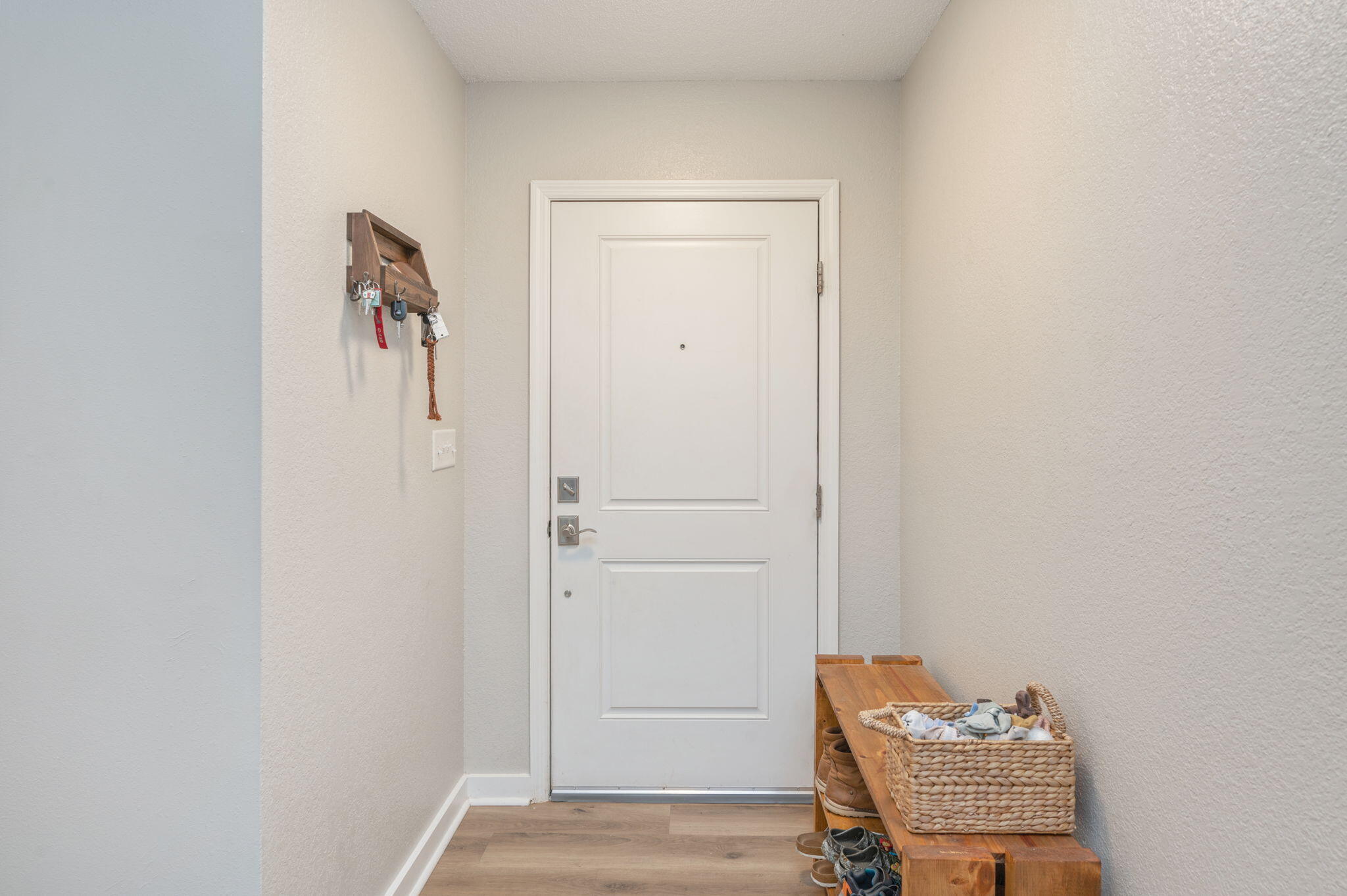 SHOAL TERRACE ESTATES - Residential Lease