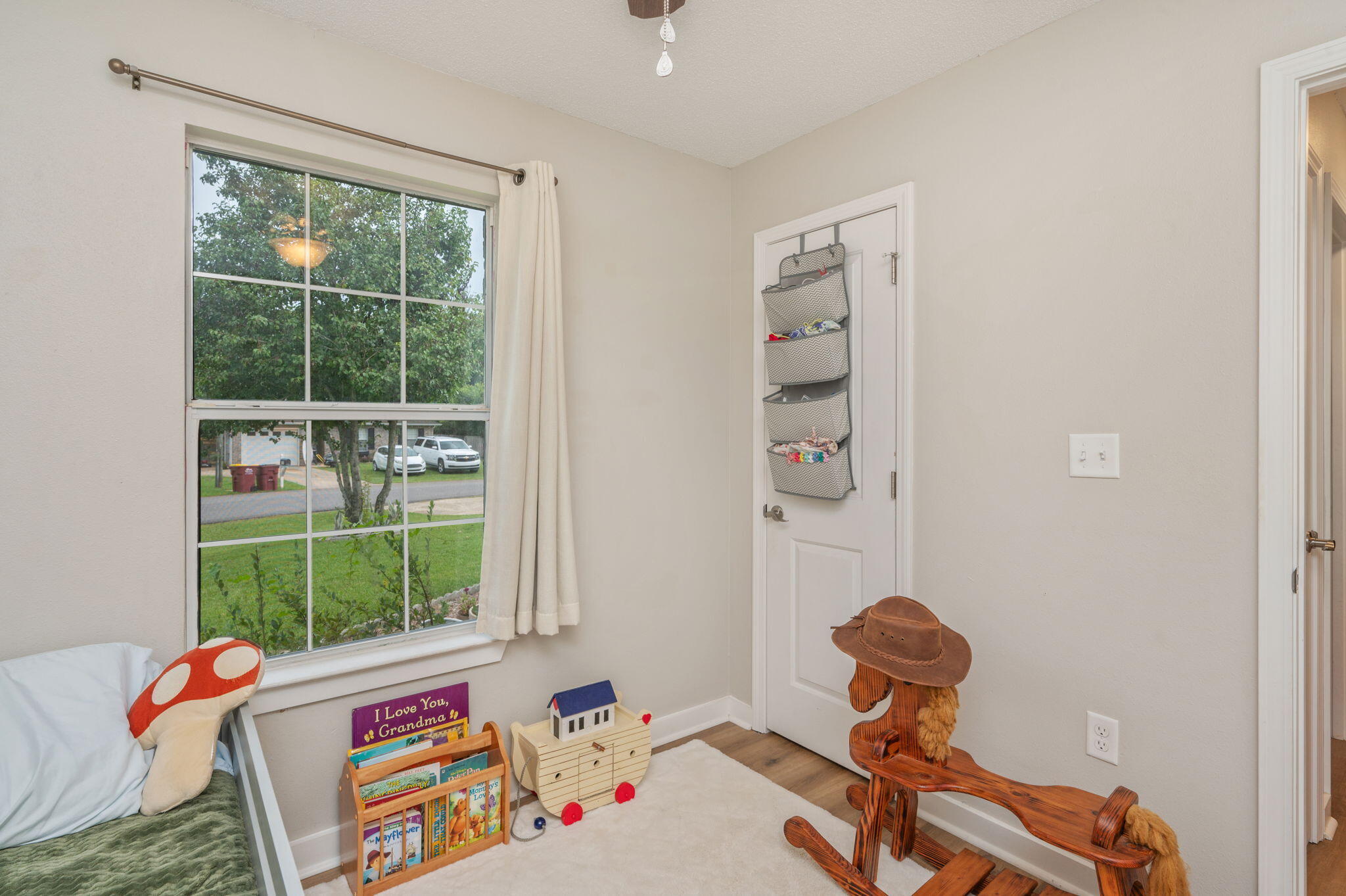 SHOAL TERRACE ESTATES - Residential Lease