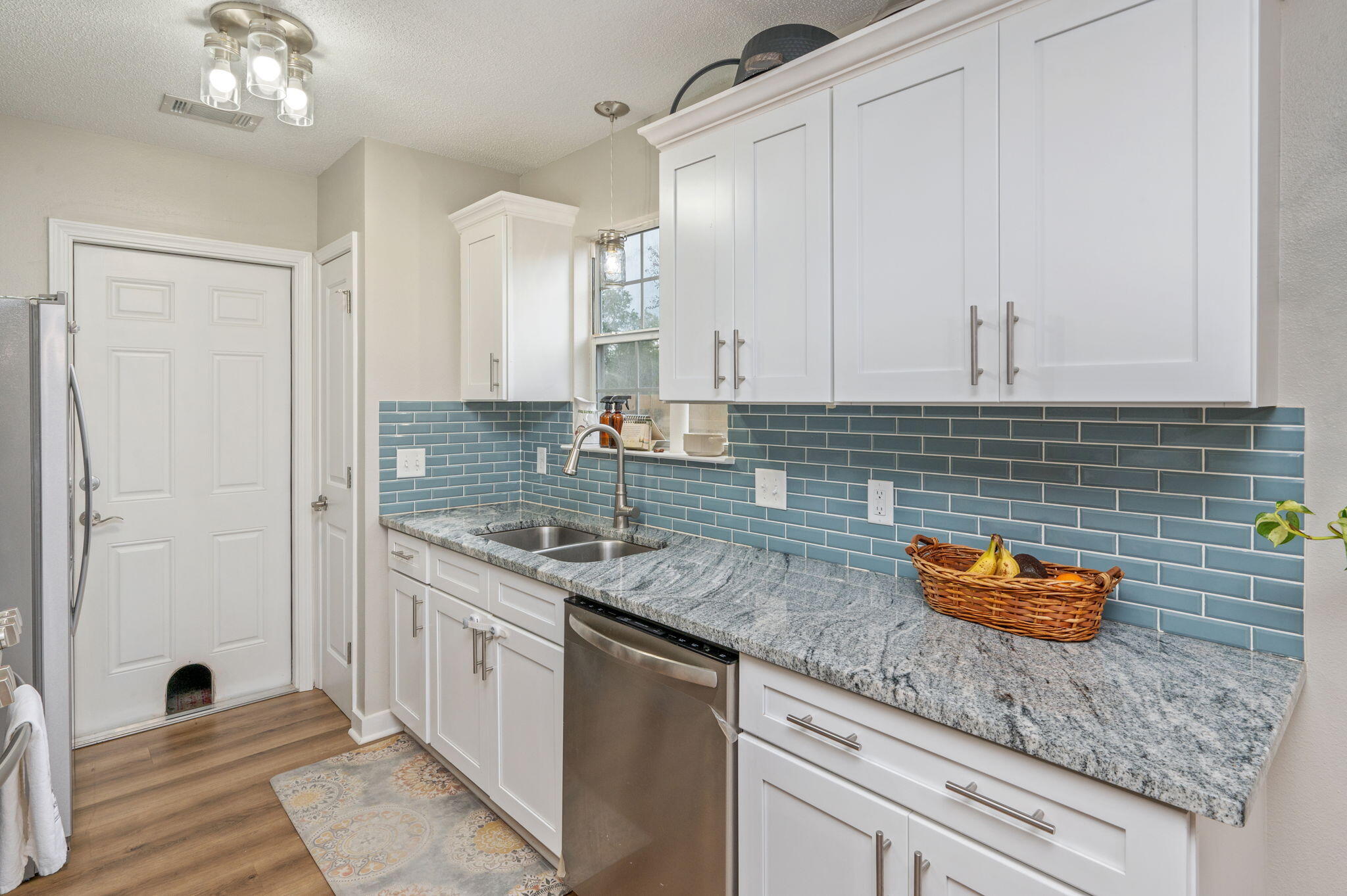 SHOAL TERRACE ESTATES - Residential Lease