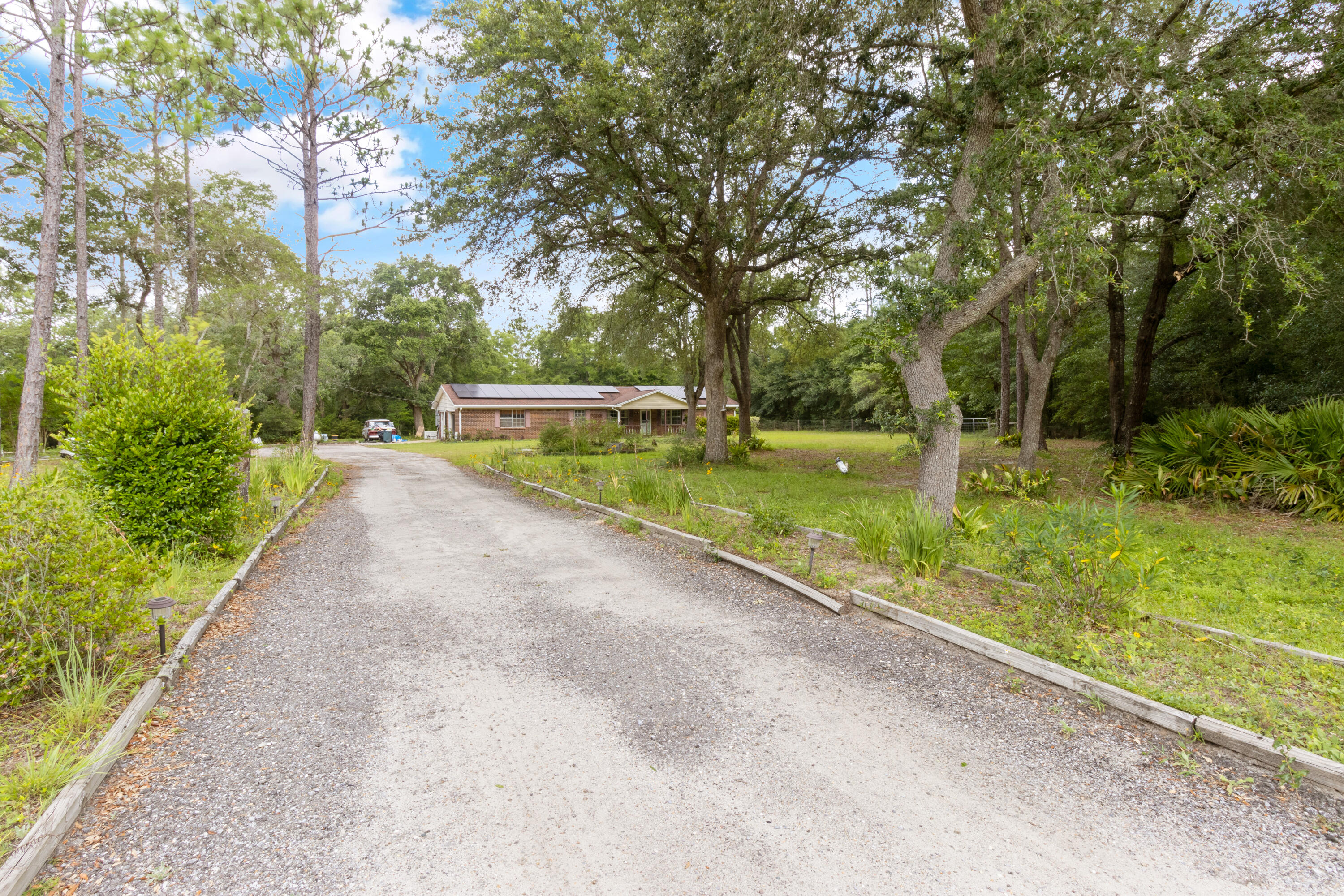 NO RECORDED SUBDIVISION - Residential