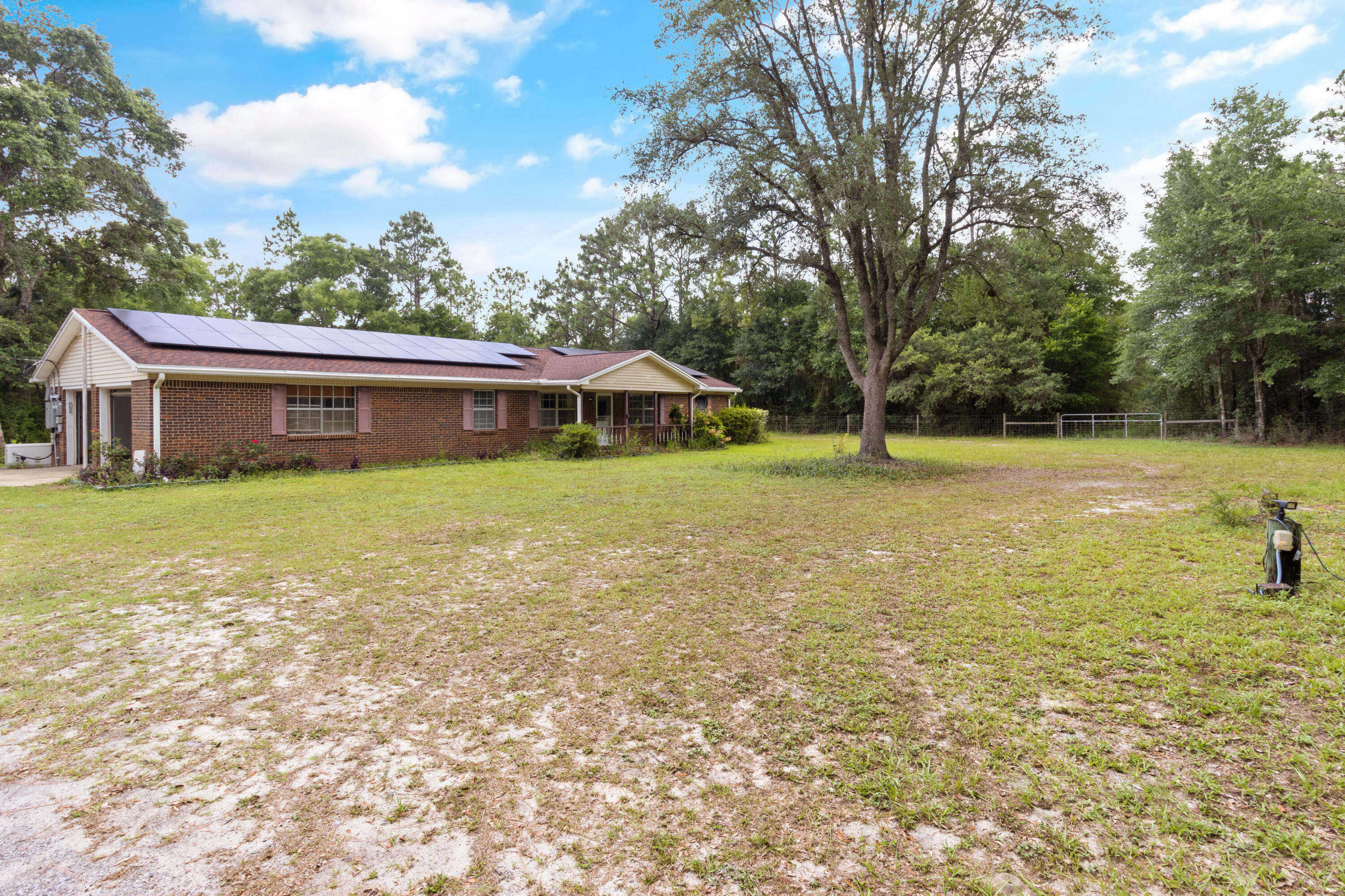 NO RECORDED SUBDIVISION - Residential