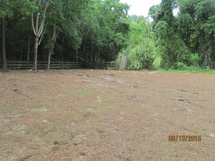 METES & BOUNDS - Land