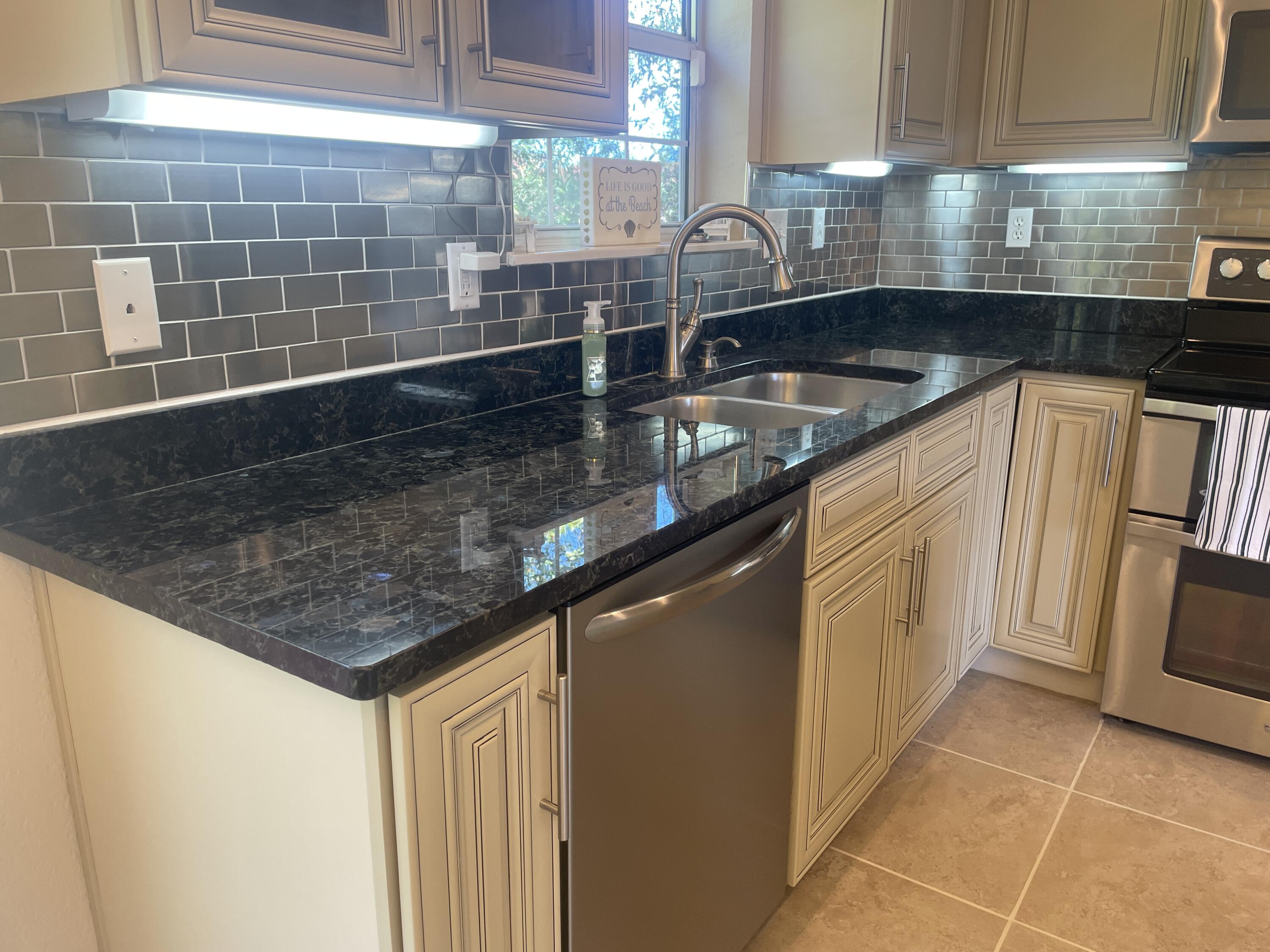 PALMETTO PLANTATION - Residential