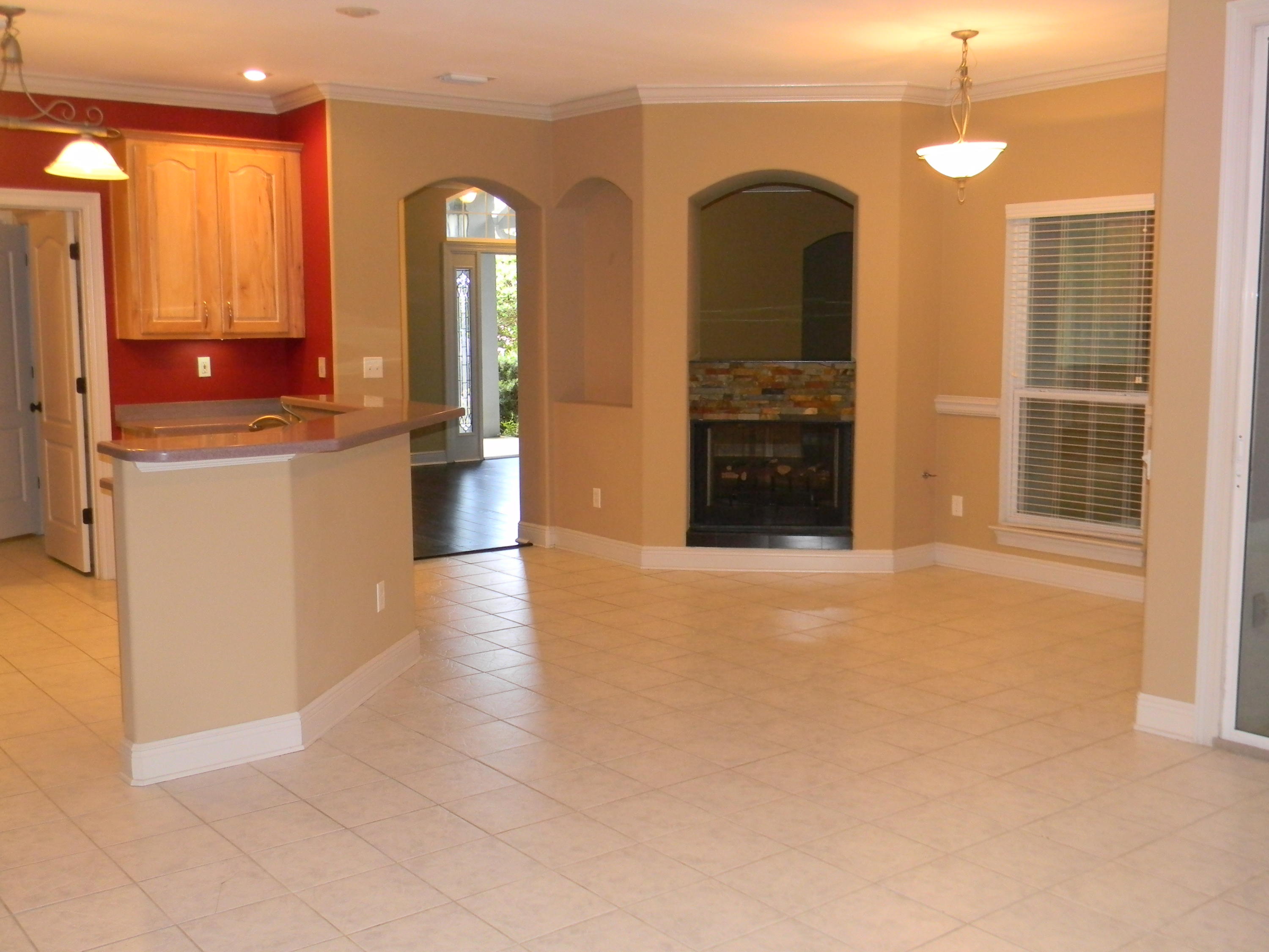 CHARDONNAY ESTATES - Residential