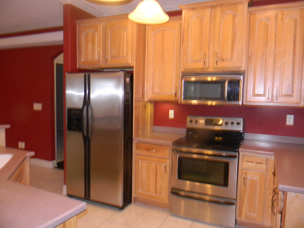 CHARDONNAY ESTATES - Residential