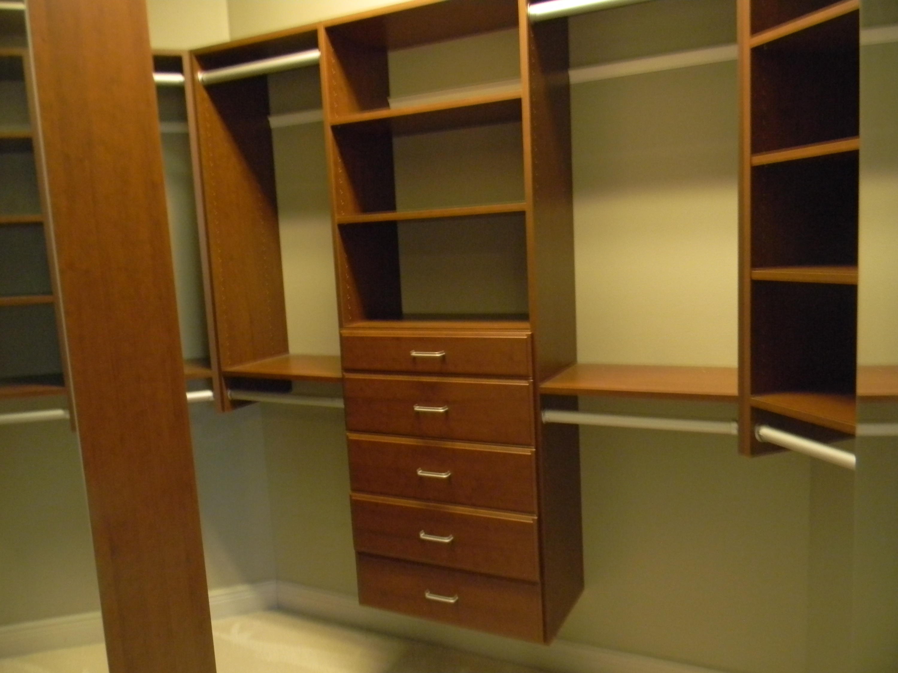 CHARDONNAY ESTATES - Residential