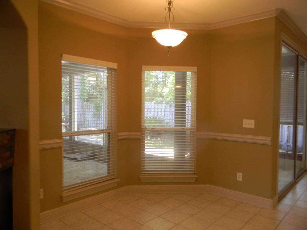 CHARDONNAY ESTATES - Residential