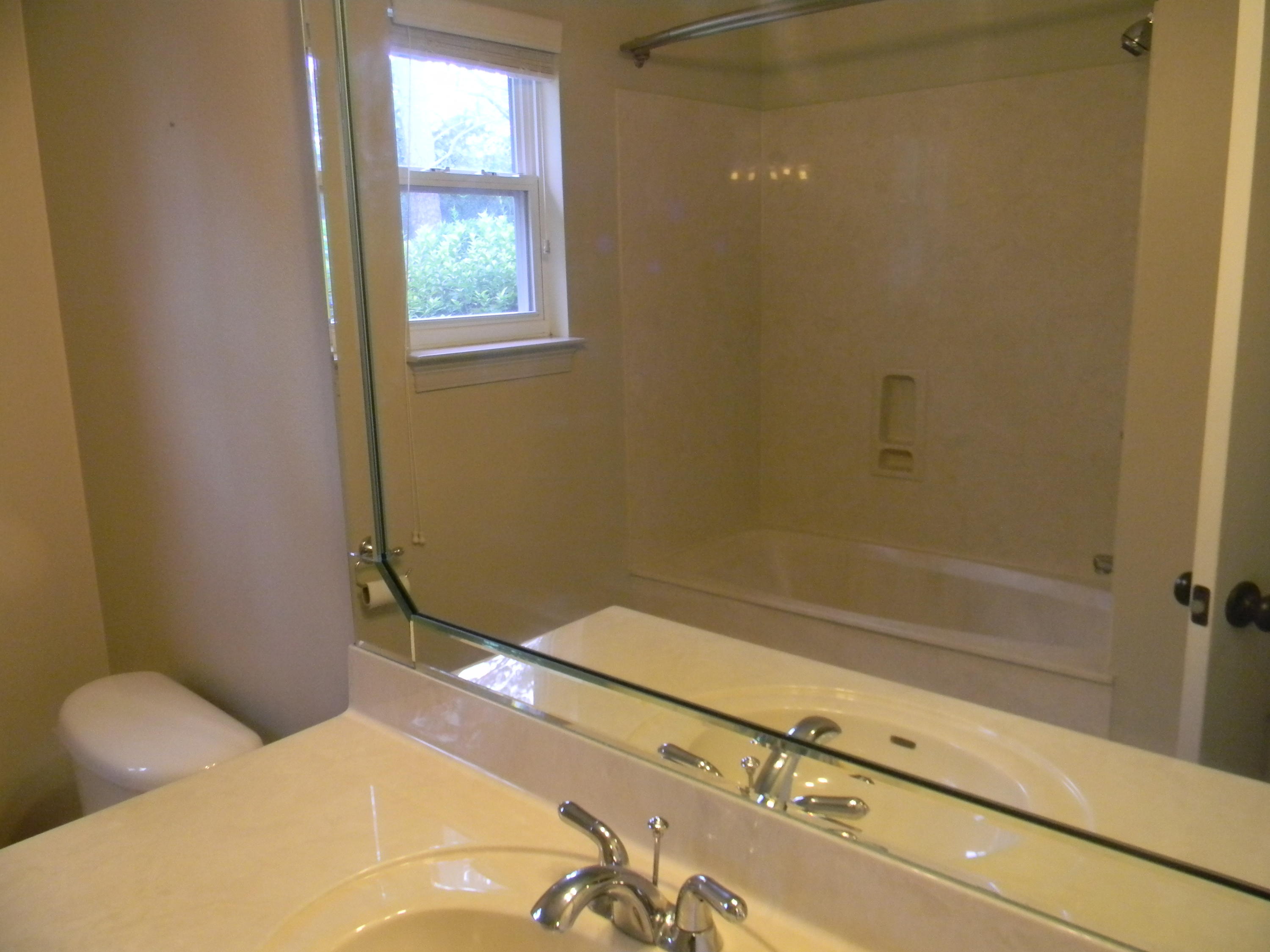 CHARDONNAY ESTATES - Residential