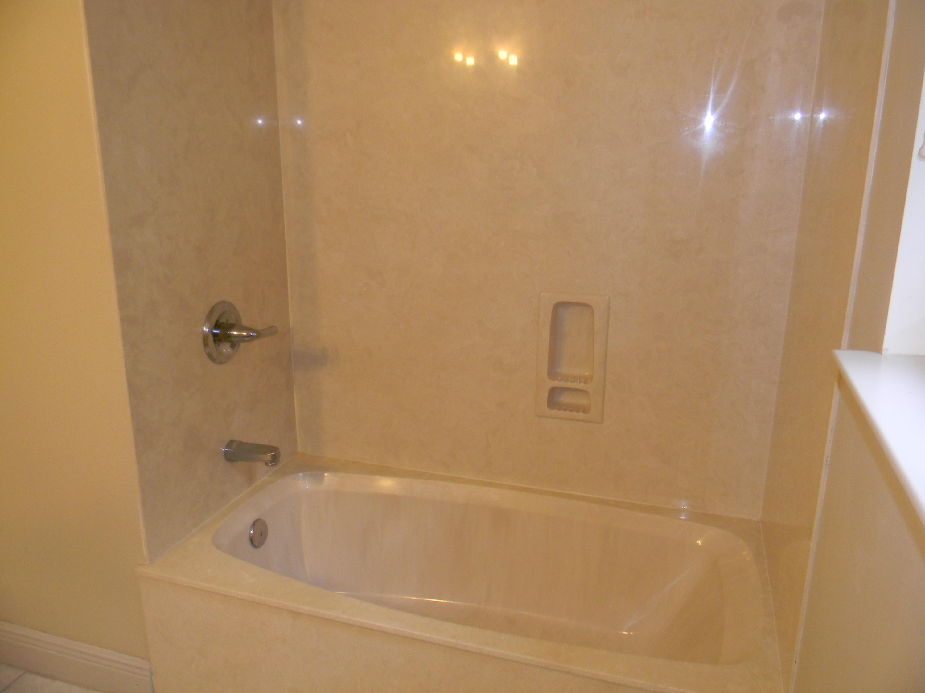 CHARDONNAY ESTATES - Residential