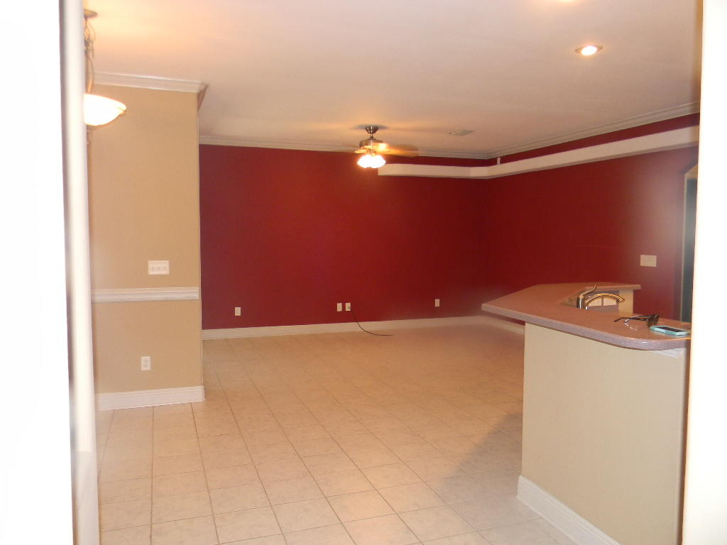 CHARDONNAY ESTATES - Residential