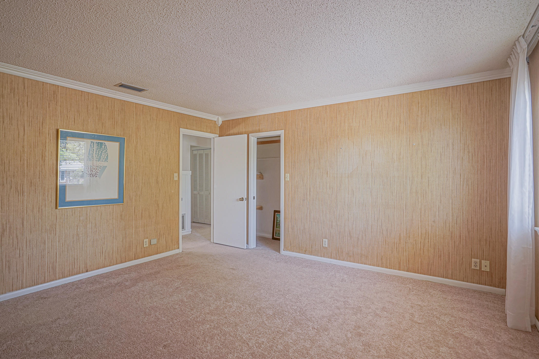 LAKE LORRAINE ESTATES - Residential