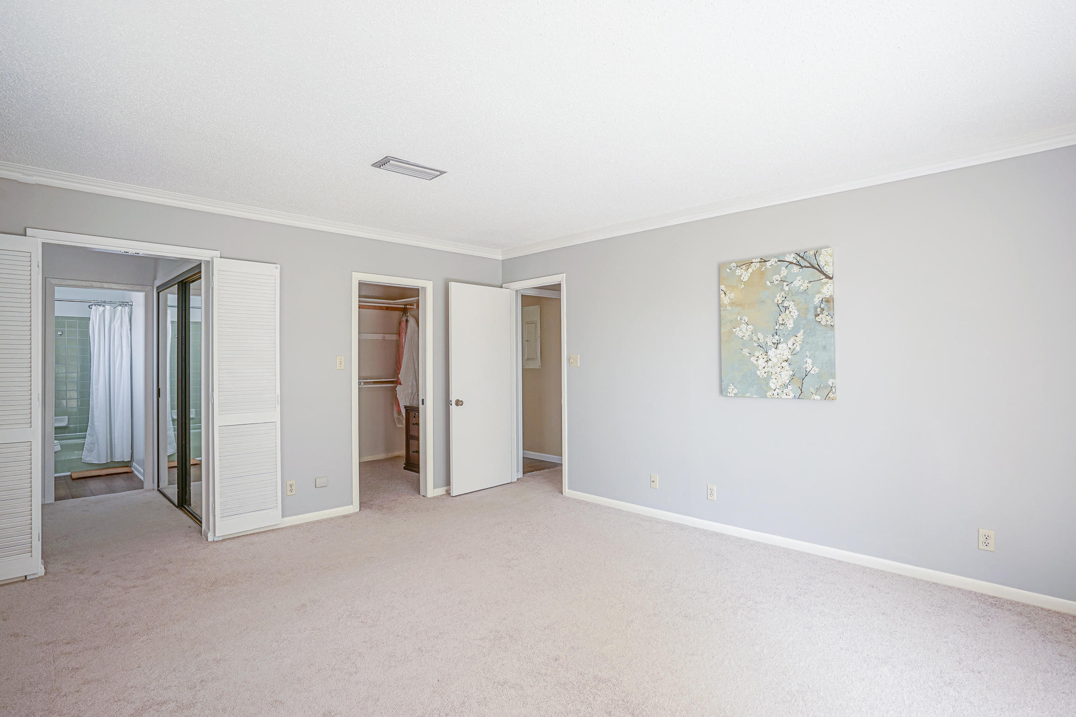 LAKE LORRAINE ESTATES - Residential