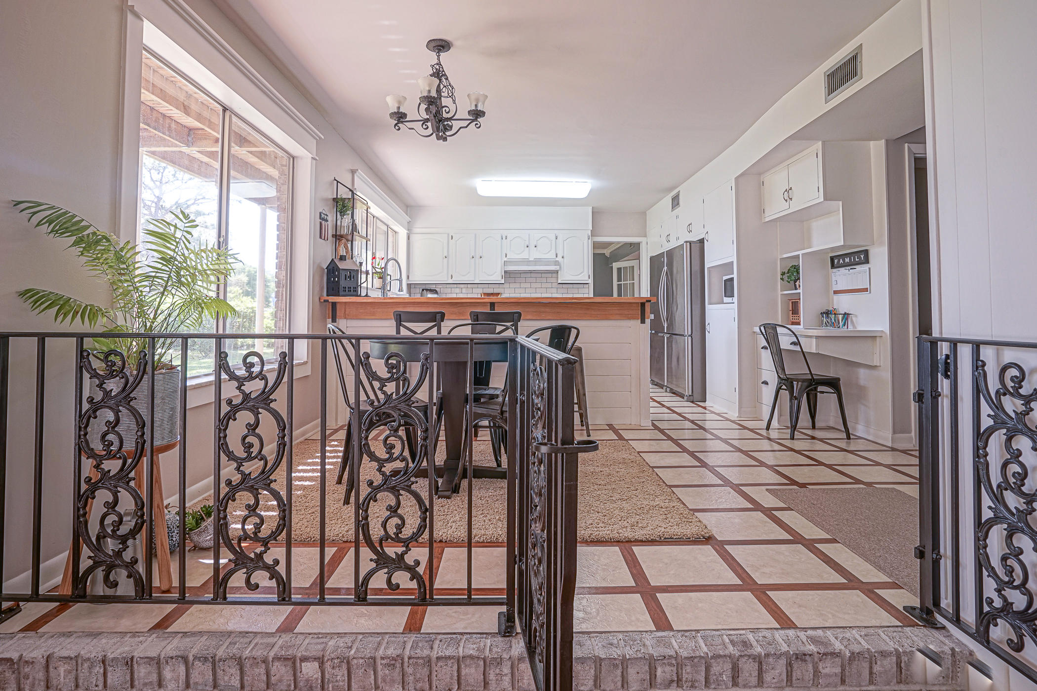 LAKE LORRAINE ESTATES - Residential