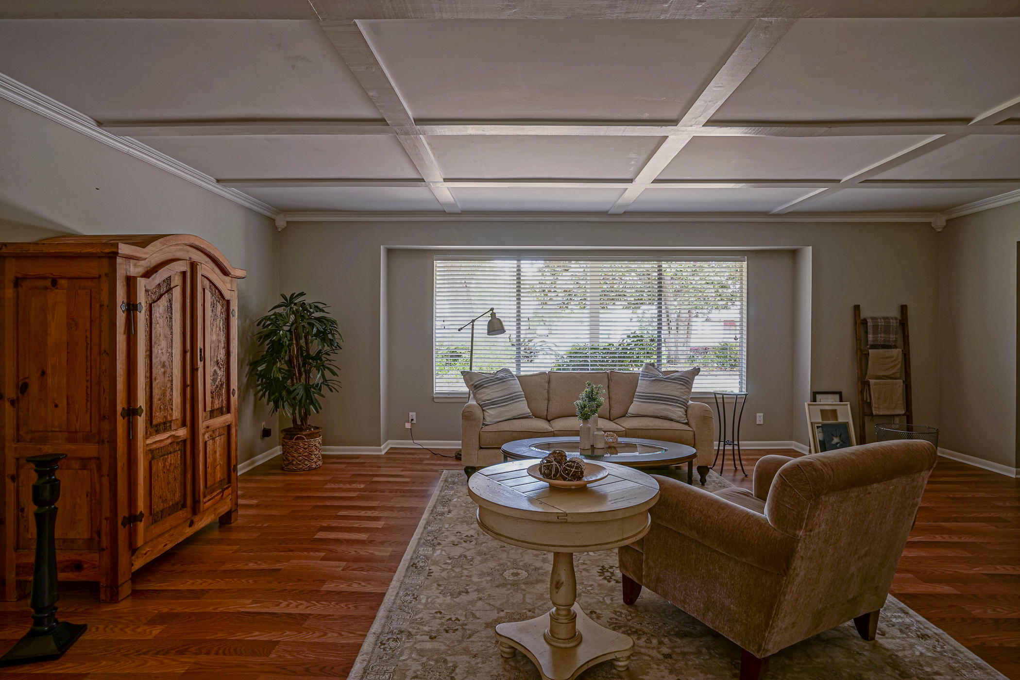 LAKE LORRAINE ESTATES - Residential