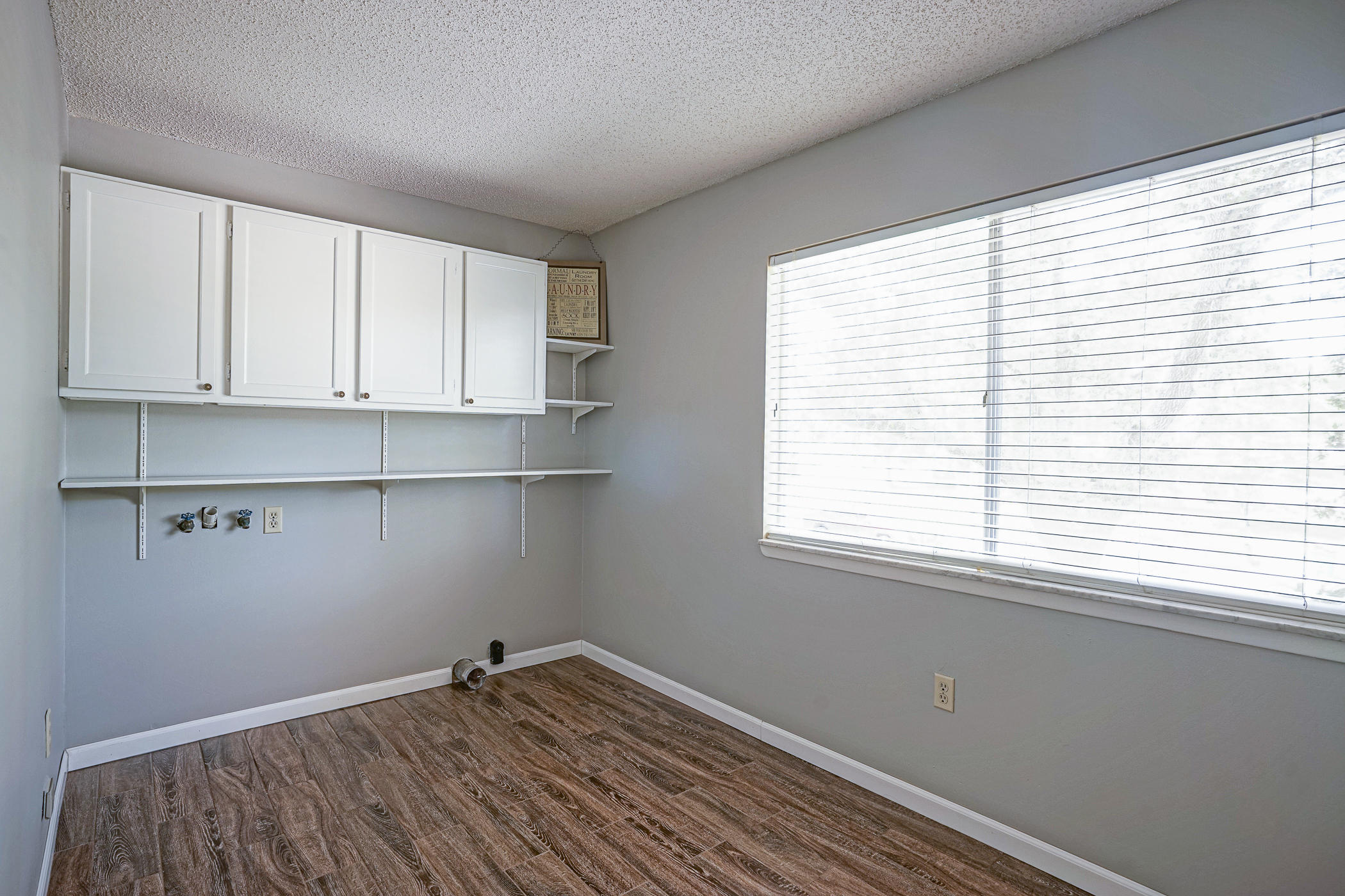 LAKE LORRAINE ESTATES - Residential