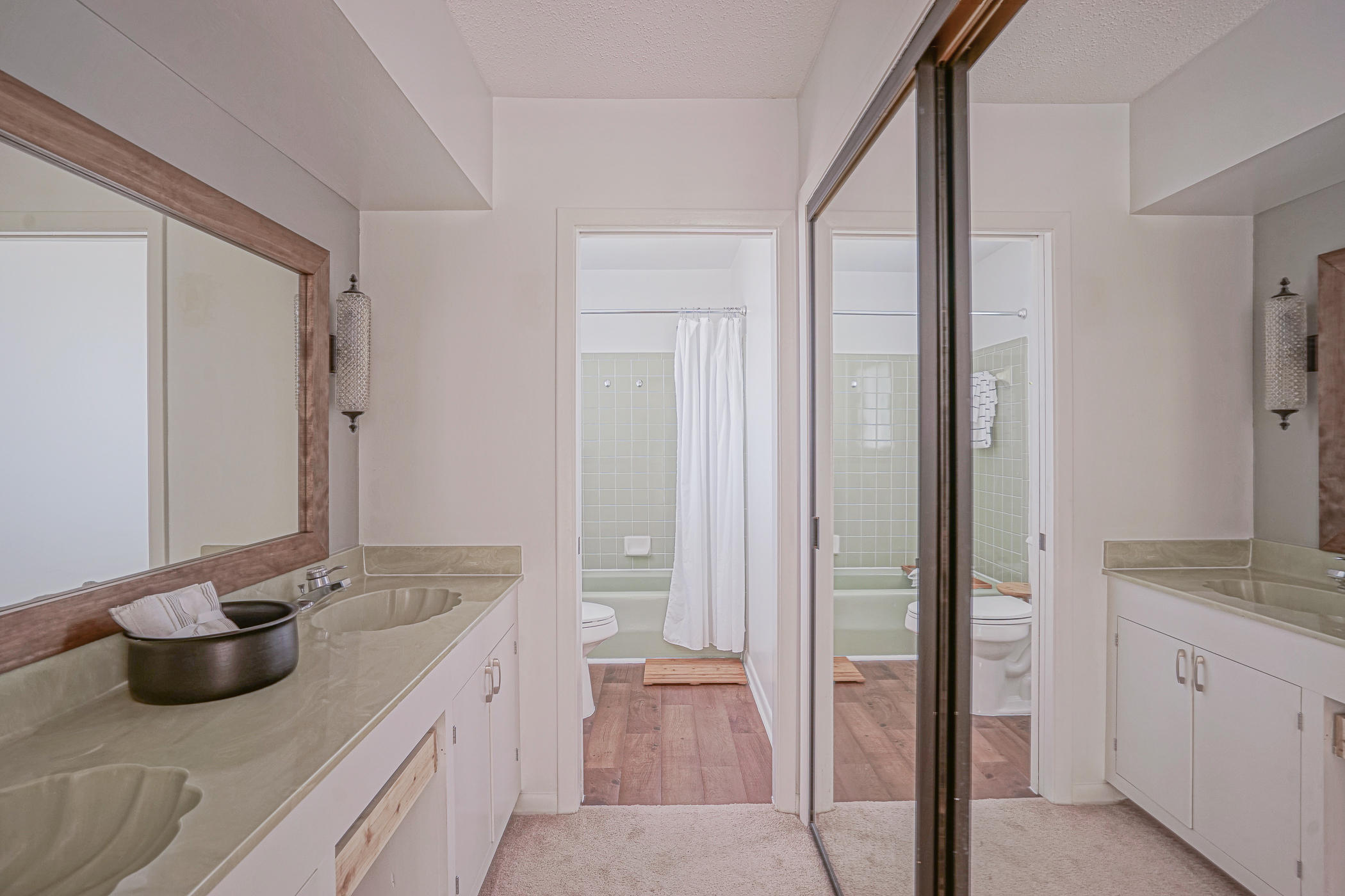 LAKE LORRAINE ESTATES - Residential