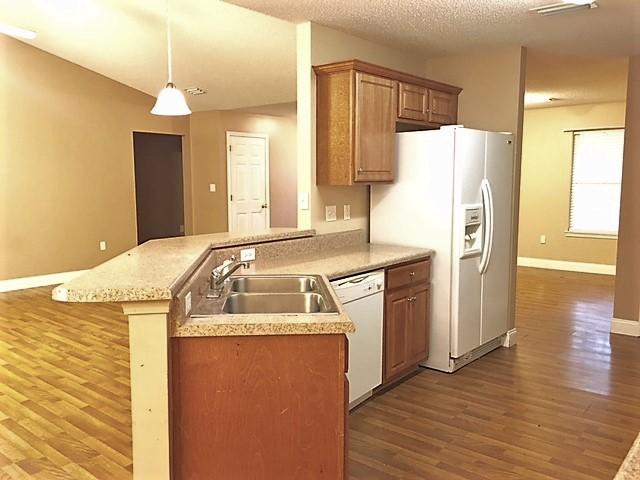 OLD BETHEL ESTATES PH II - Residential Lease