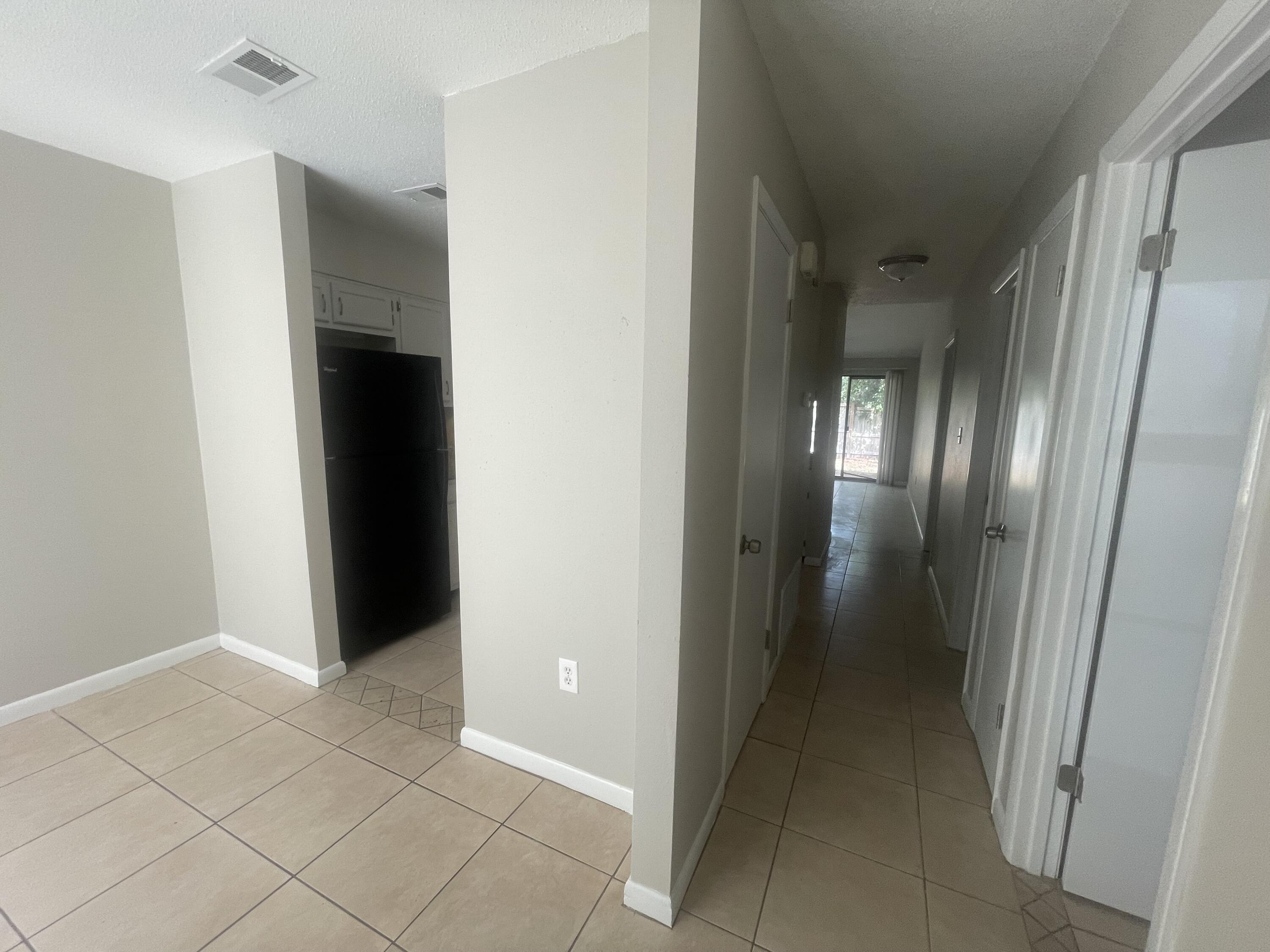 VIKING MANOR PH 1 - Residential Lease