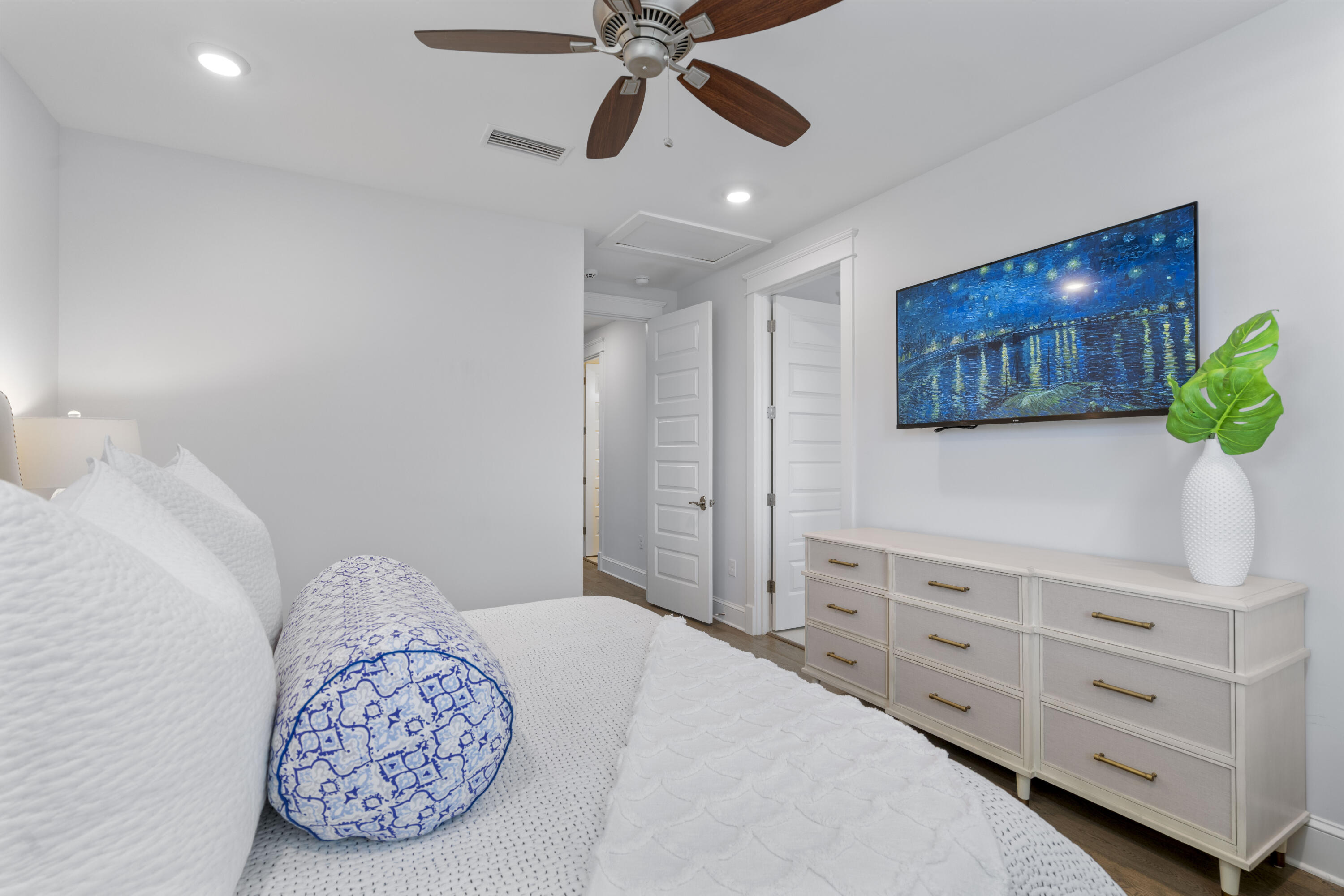 Prominence South - Residential