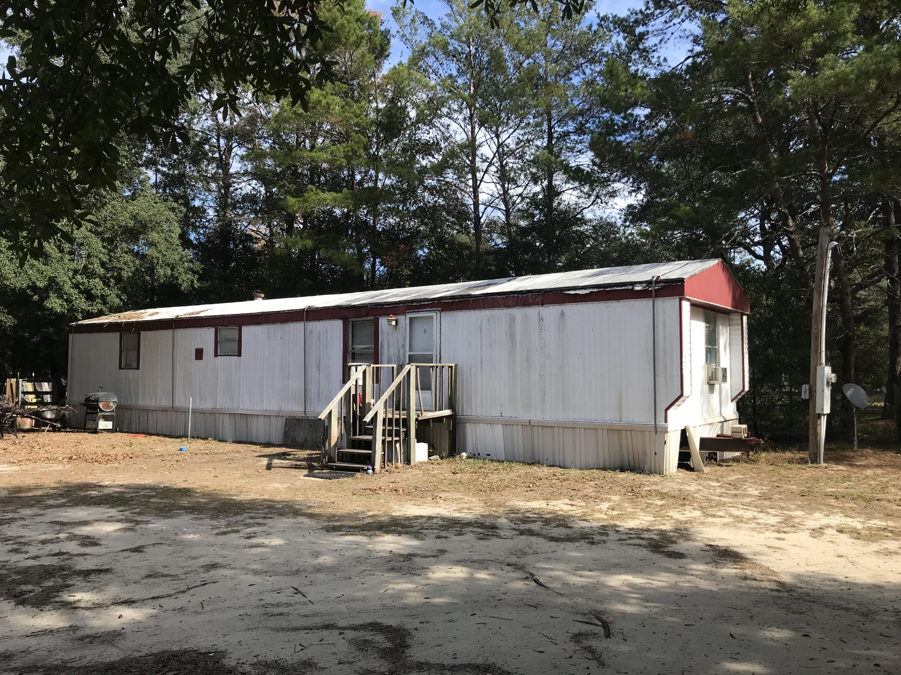 Freeport mobile home property located in Portland - Residential