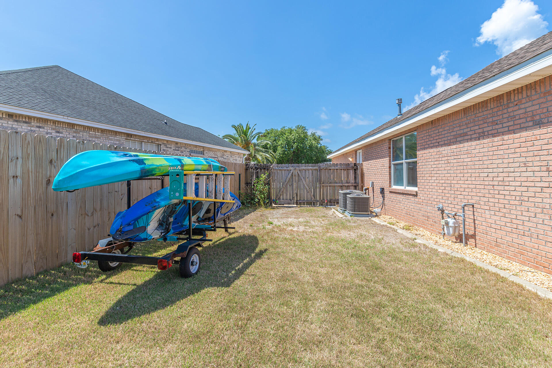 RAINTREE ESTATES - Residential