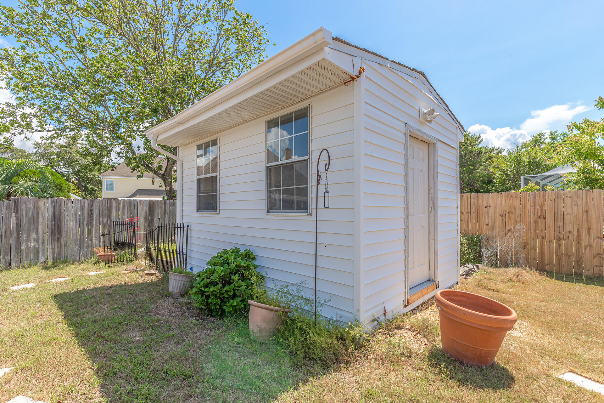 RAINTREE ESTATES - Residential