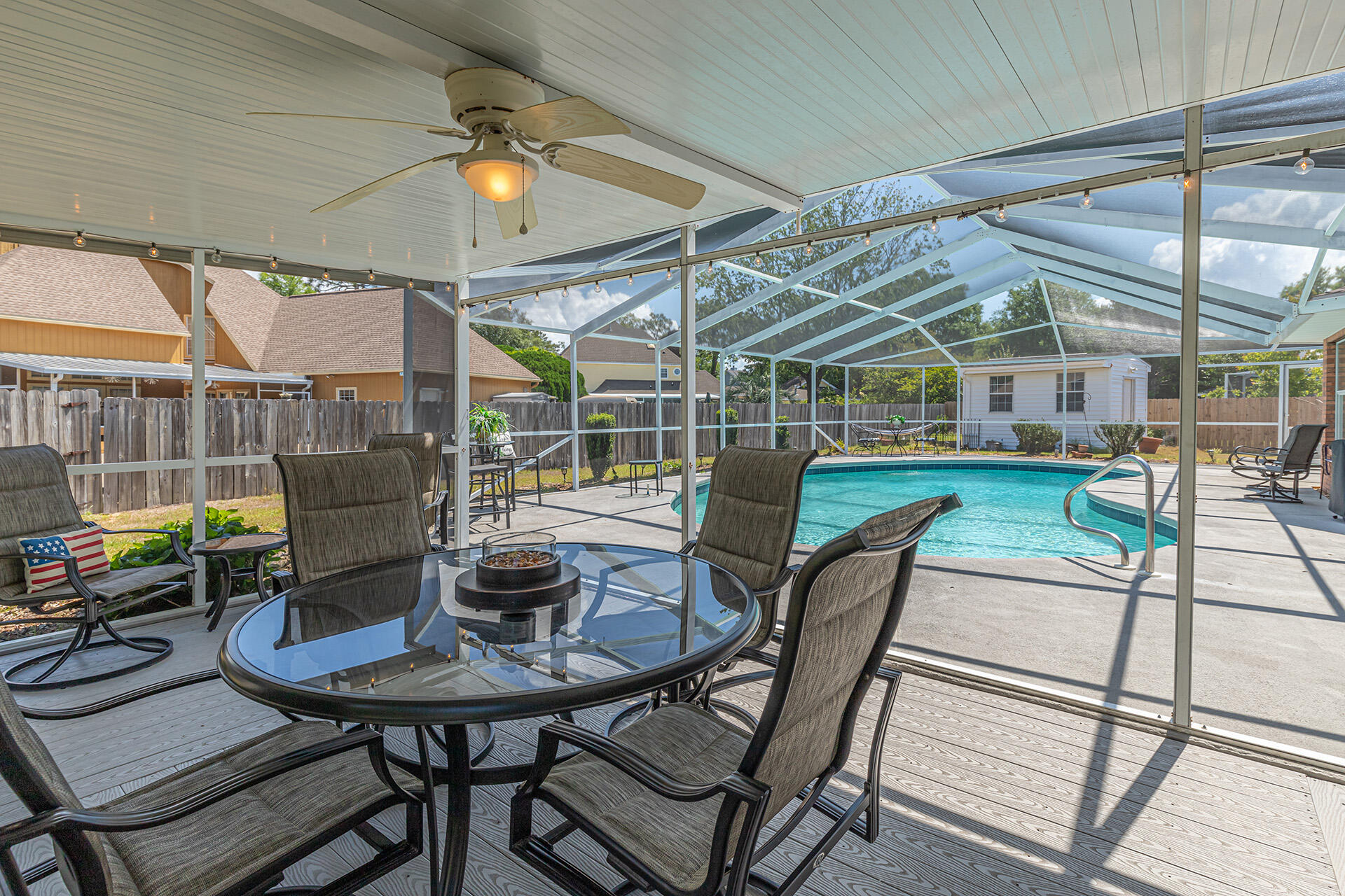 RAINTREE ESTATES - Residential