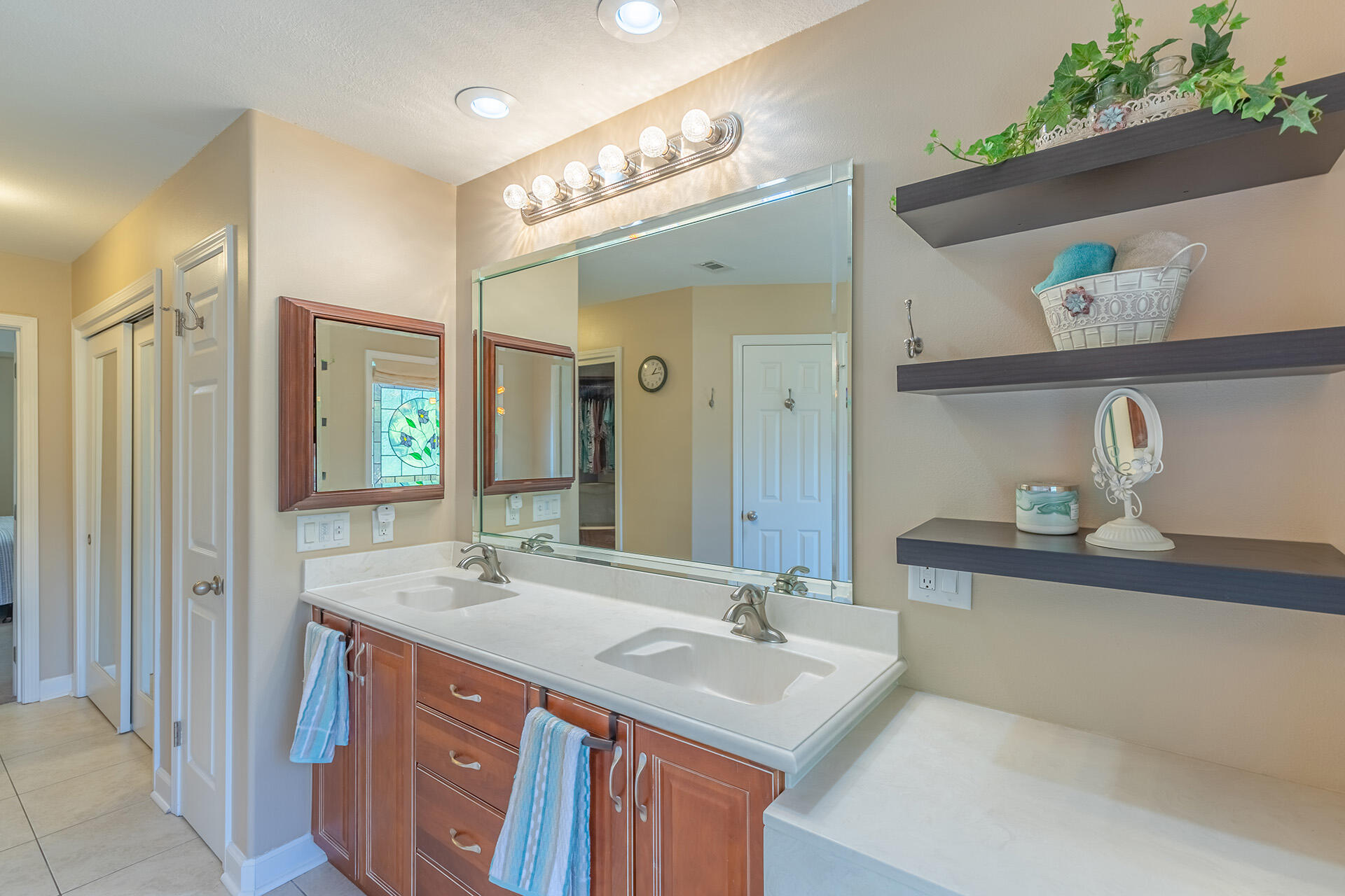 RAINTREE ESTATES - Residential