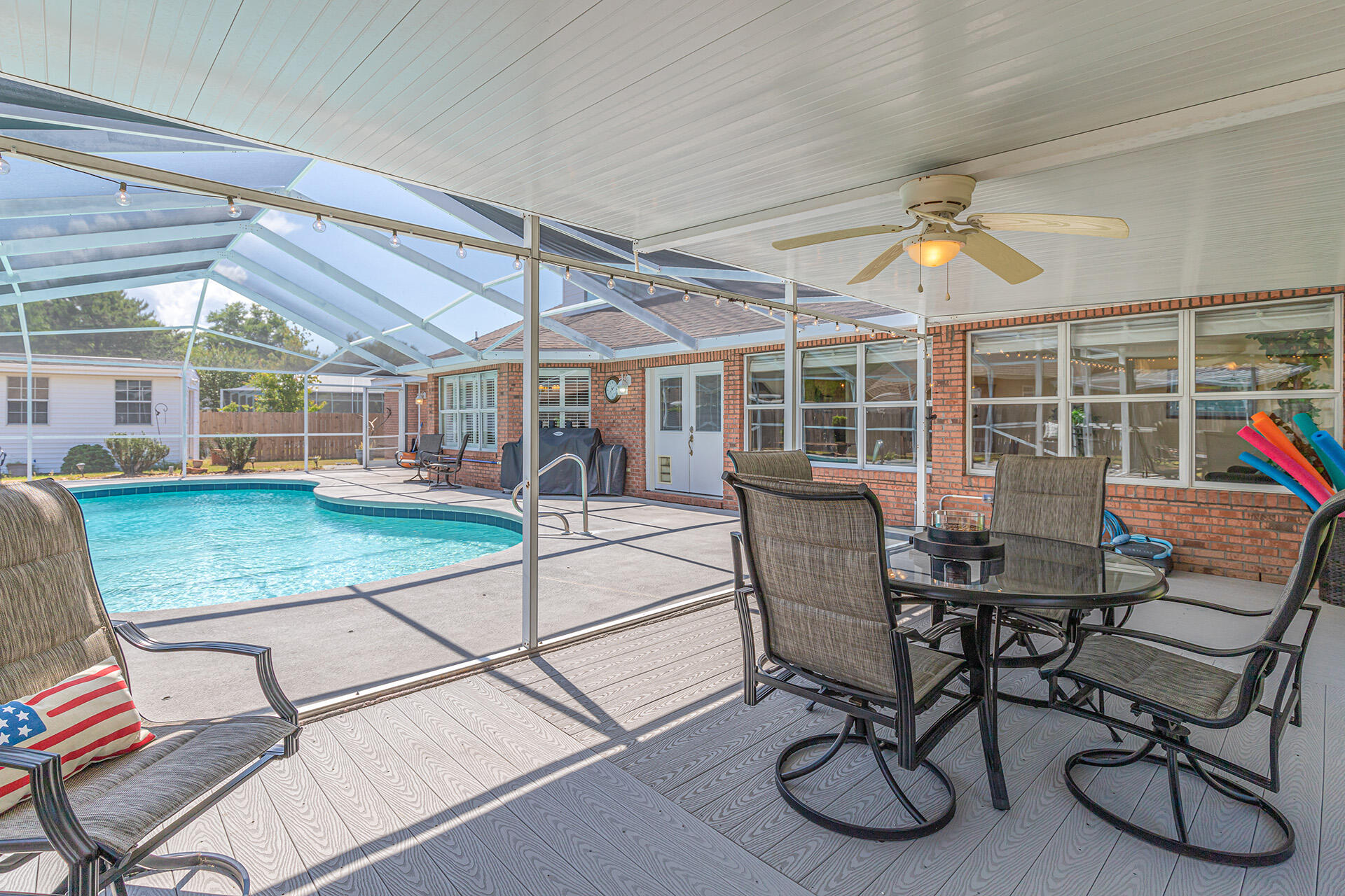 RAINTREE ESTATES - Residential