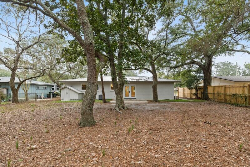 SEABREEZE 6TH ADDN - Residential