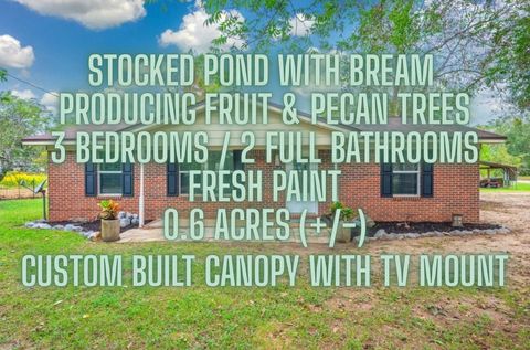 Photo of 91 North Street, DeFuniak Springs, FL 32433 (MLS # 987216)