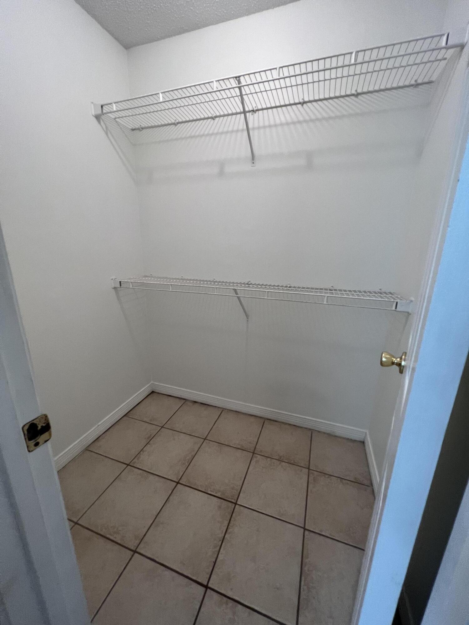 FLORIDA HEIGHTS - Residential