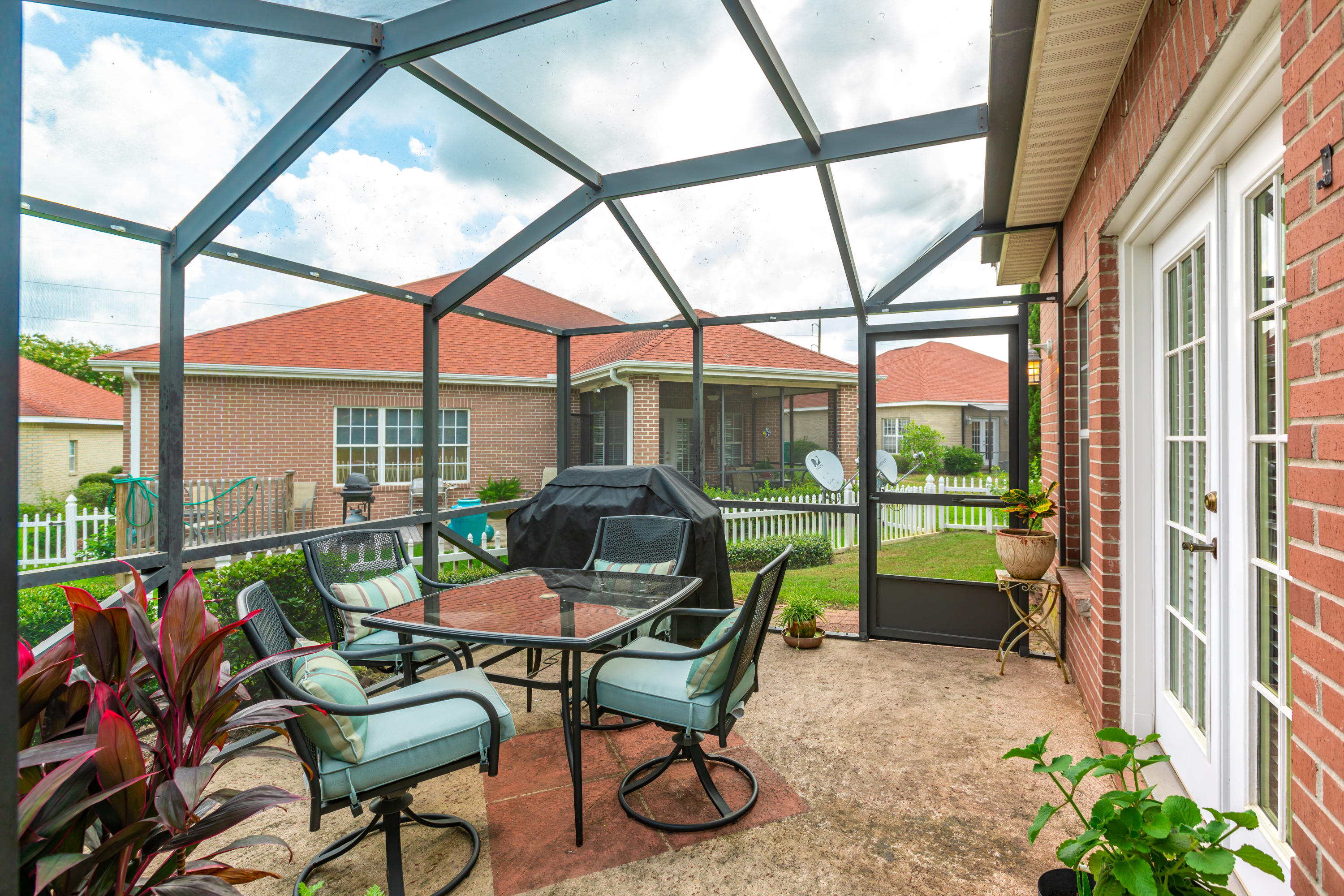 MEDITERRANEAN VILLAGE AT BLUEWATER BAY - Residential