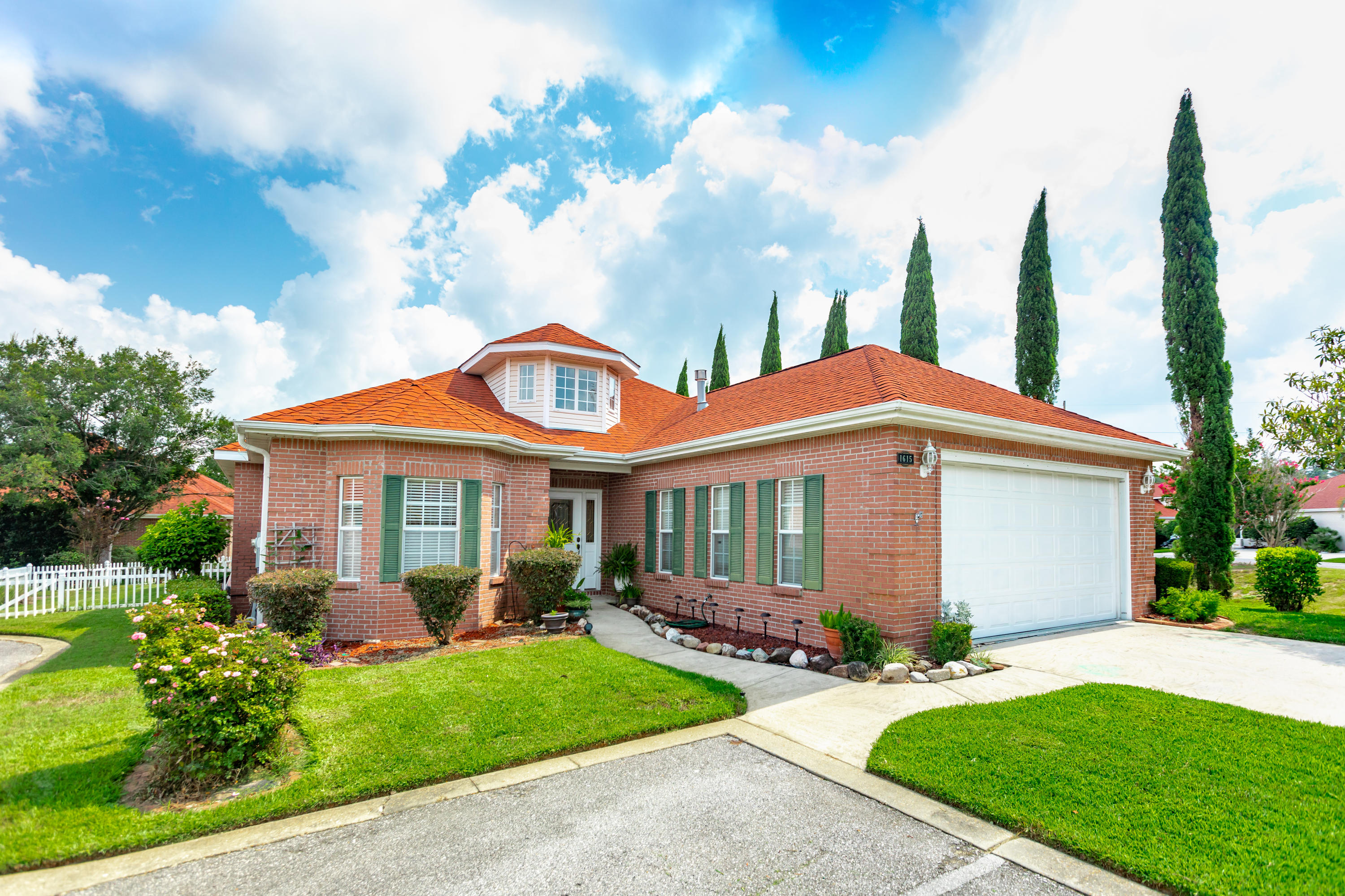 MEDITERRANEAN VILLAGE AT BLUEWATER BAY - Residential