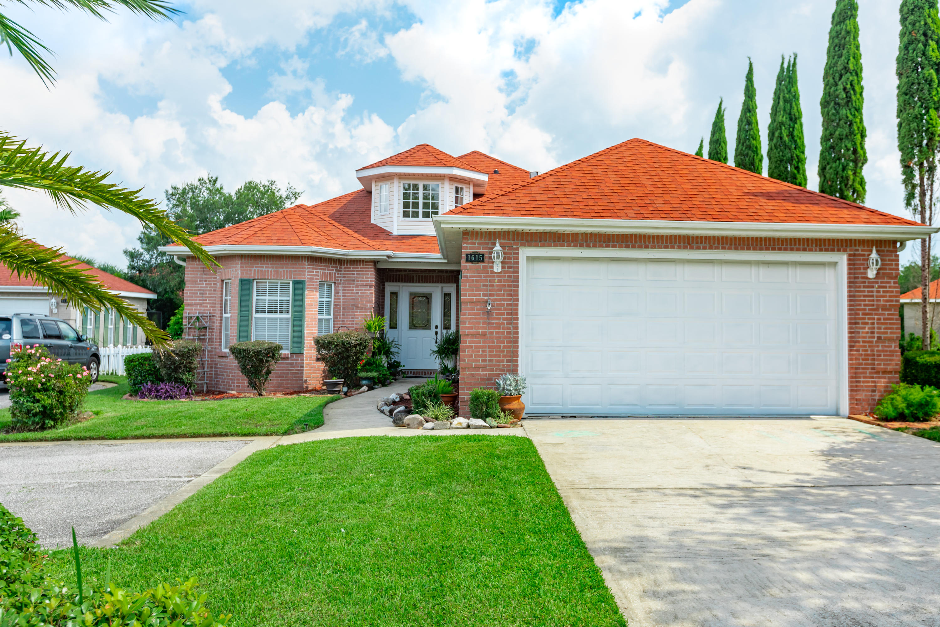 MEDITERRANEAN VILLAGE AT BLUEWATER BAY - Residential