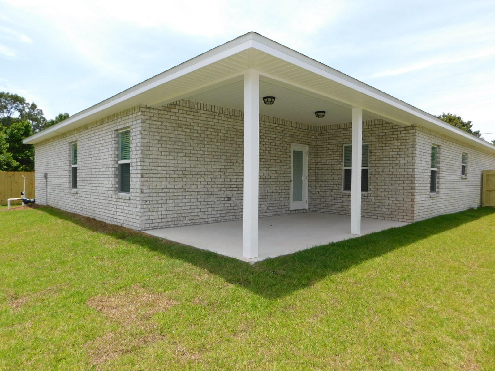 WYNNEHAVEN BCH EST - Residential